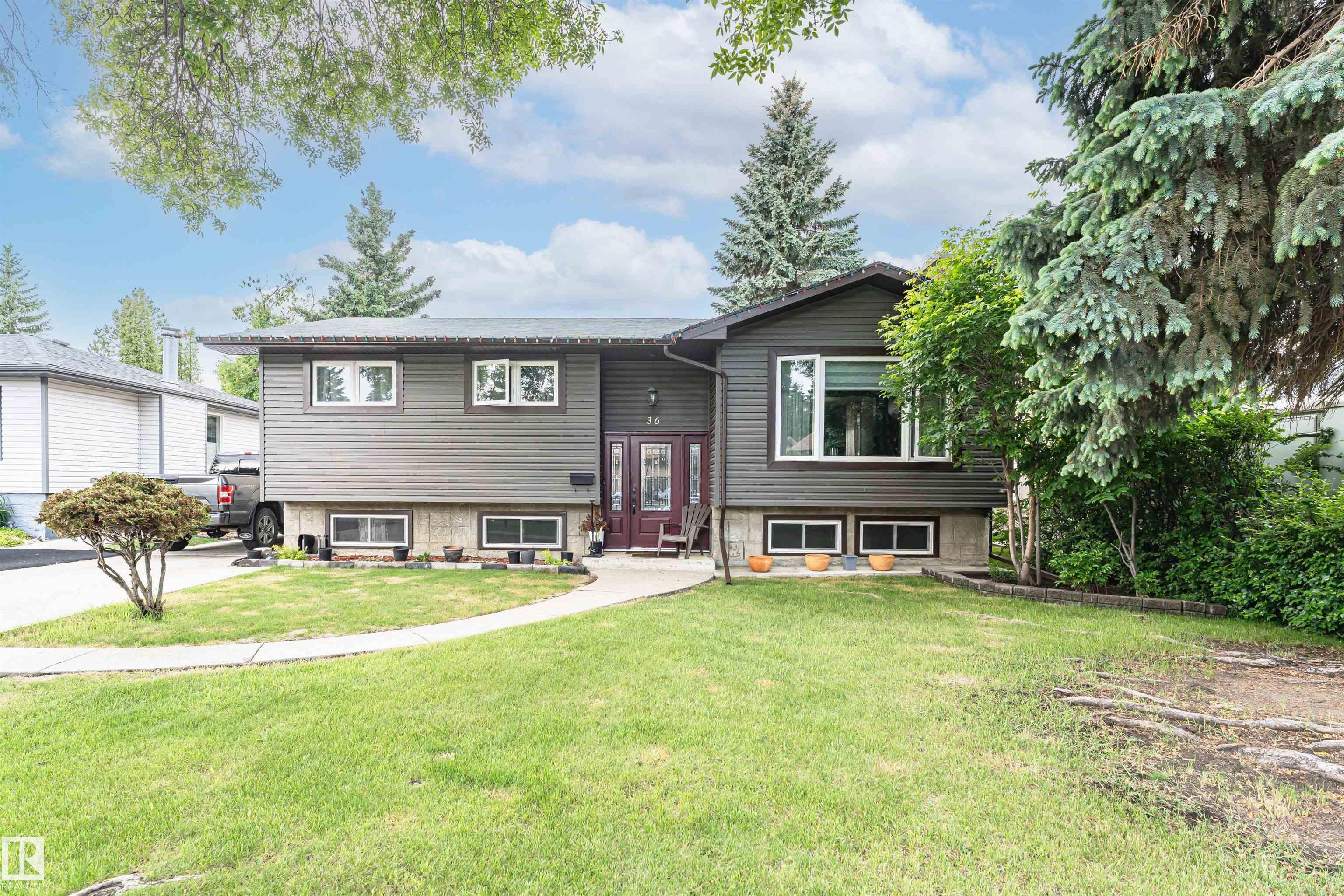 36 Greenwood Way, Maplewood, Sherwood Park