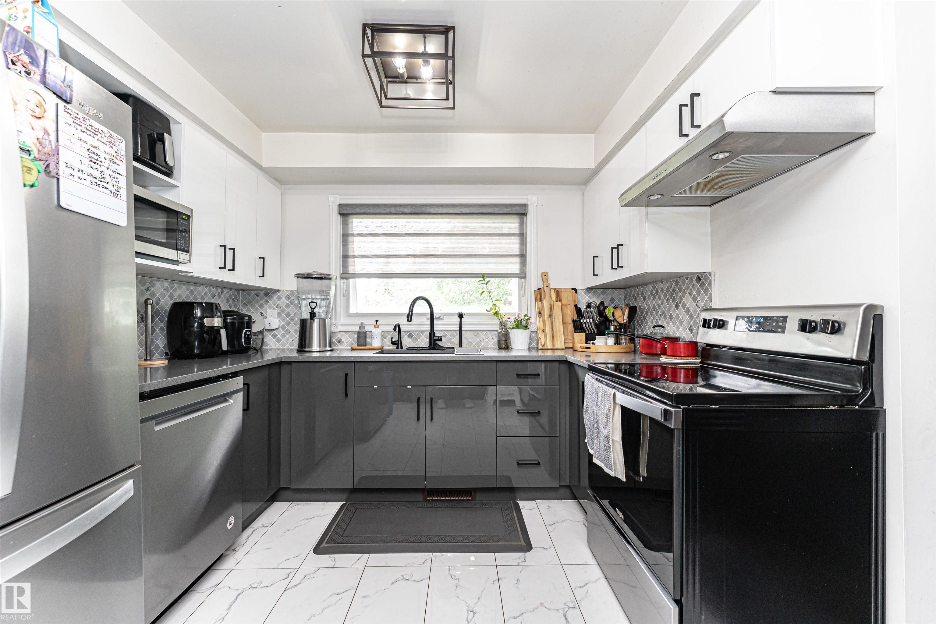 Photo 17 at 36 Greenwood Way, Maplewood, Sherwood Park