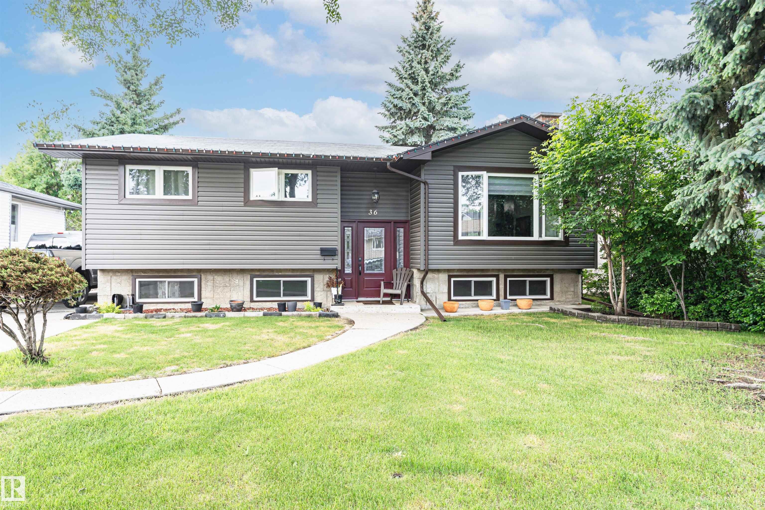 36 Greenwood Way, Maplewood, Sherwood Park