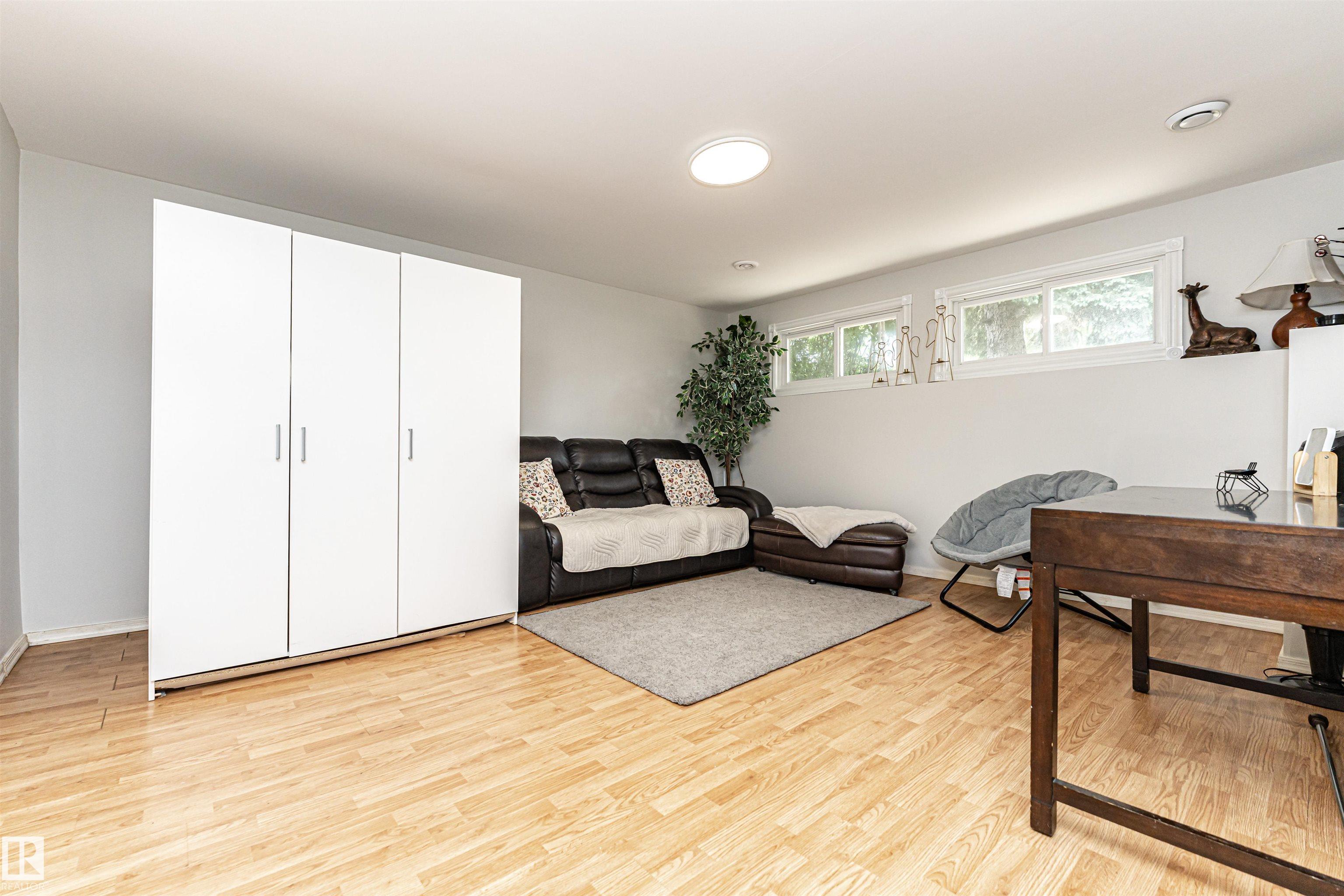 Photo 33 at 36 Greenwood Way, Maplewood, Sherwood Park