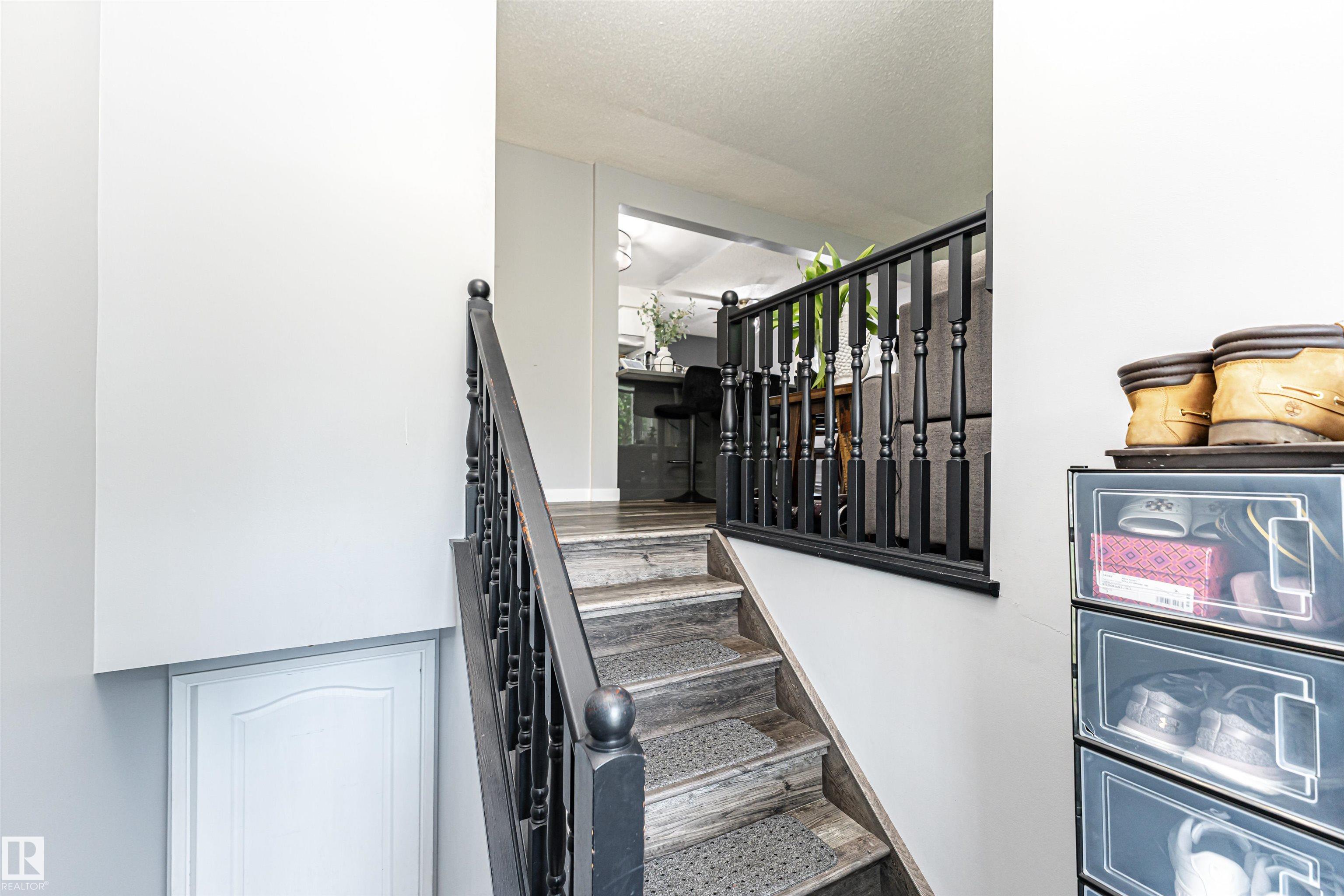 36 Greenwood Way, Maplewood, Sherwood Park