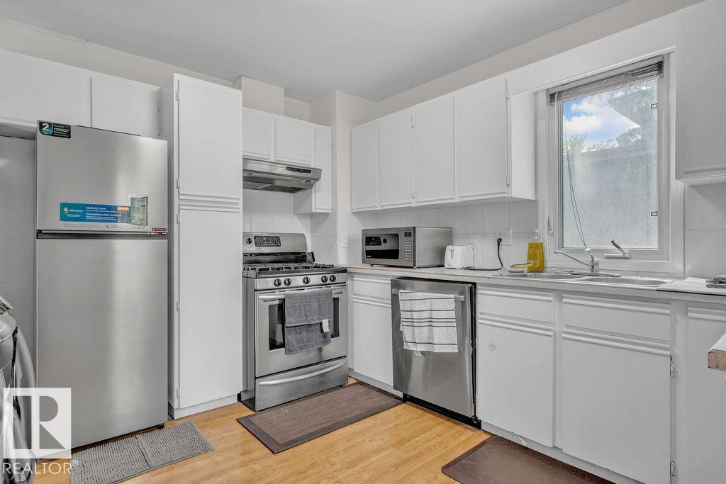 Photo 12 at 9606 161 Street NW, Glenwood, Edmonton