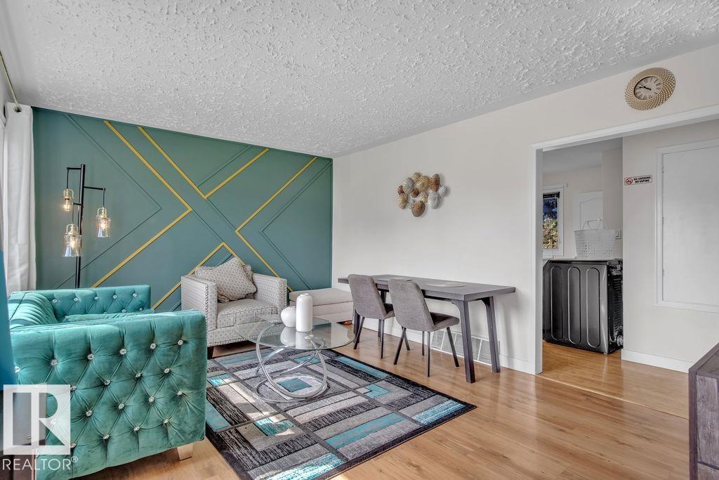 Photo 4 at 9606 161 Street NW, Glenwood, Edmonton