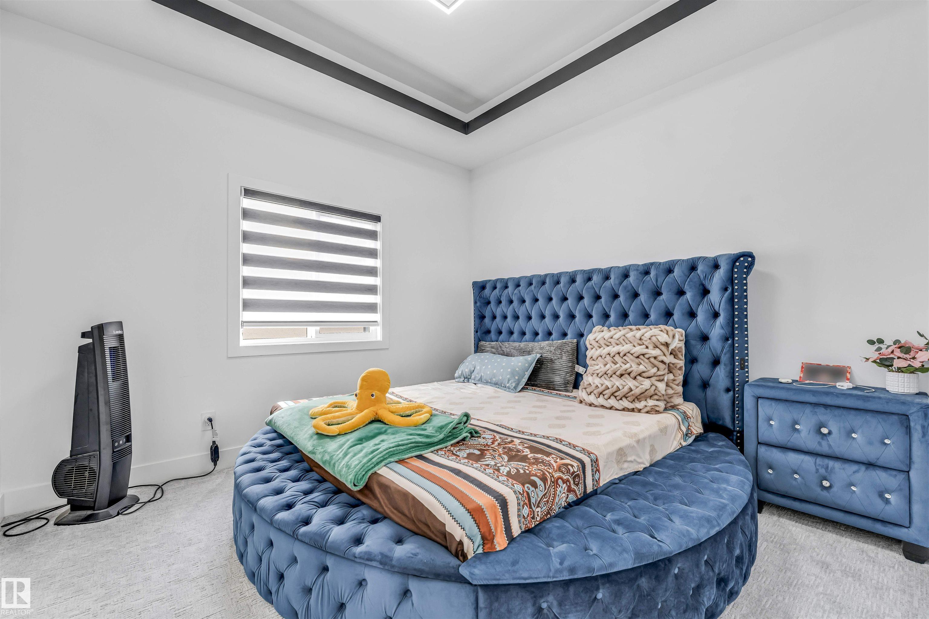 https://zimg.paragon.ice.com/ParagonImages/Property/PM/RAE/225407661/21/0/0/ebdcd8573fbecb3b3d329c252e23df6b/1/658895935557856b779b578637800647/225407661-bc9a12fc-97d9-410b-9e02-c806553aae20.JPG