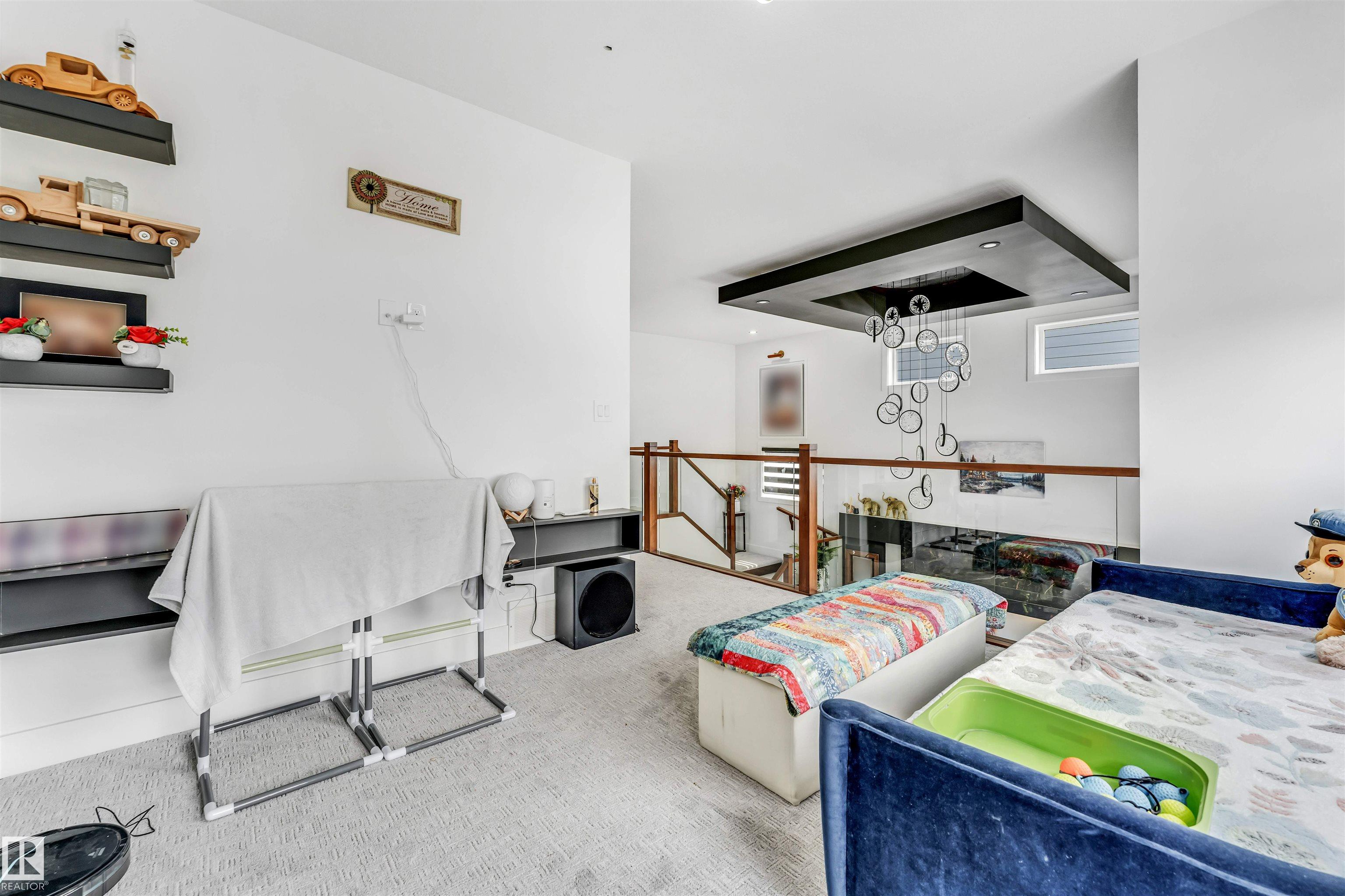 https://zimg.paragon.ice.com/ParagonImages/Property/PM/RAE/225407661/33/0/0/831fc32632bbf8299016e5bd30a44cc3/1/658895935557856b779b578637800647/225407661-613bf718-2452-4093-a1e3-f1a000a76e64.JPG