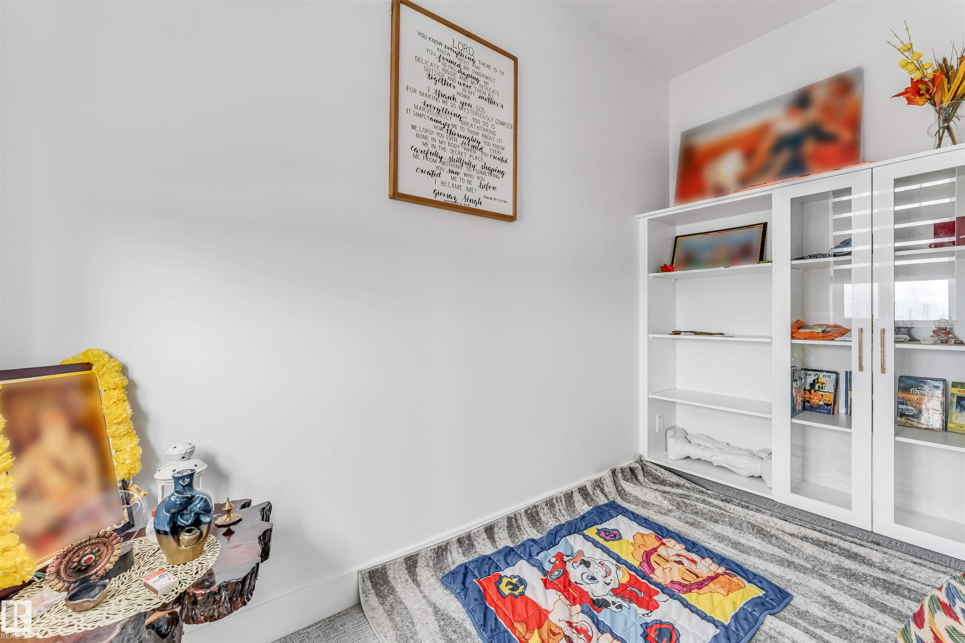 https://zimg.paragon.ice.com/ParagonImages/Property/PM/RAE/225407661/34/0/0/e18c3d58d54680545c1e170bac1c41fd/1/658895935557856b779b578637800647/225407661-06384714-a17f-4df0-a85b-1bc0b5fd3ee0.JPG