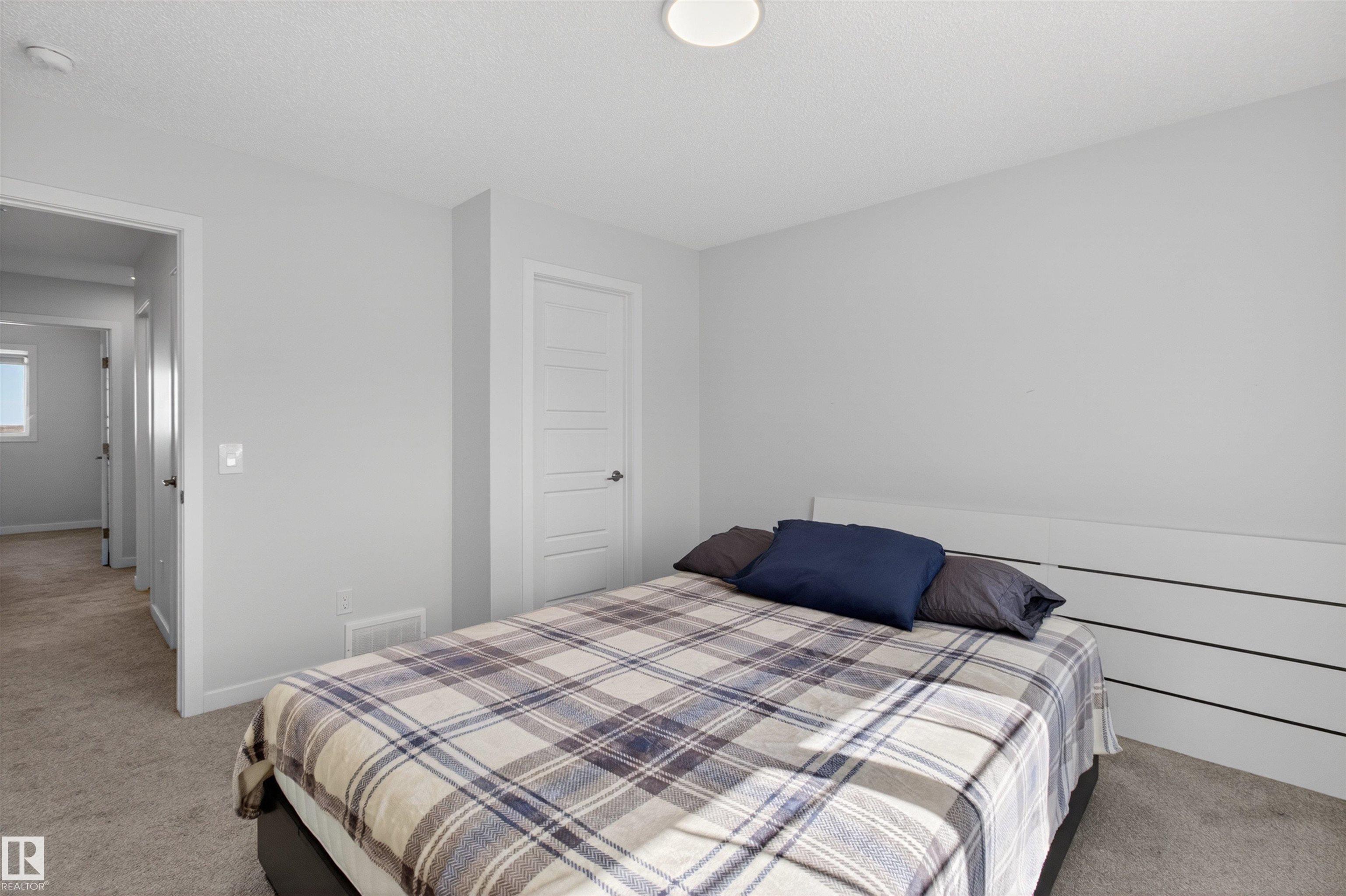 Photo 20 at 2422 Trumpeter Way NW, Trumpeter Area, Edmonton