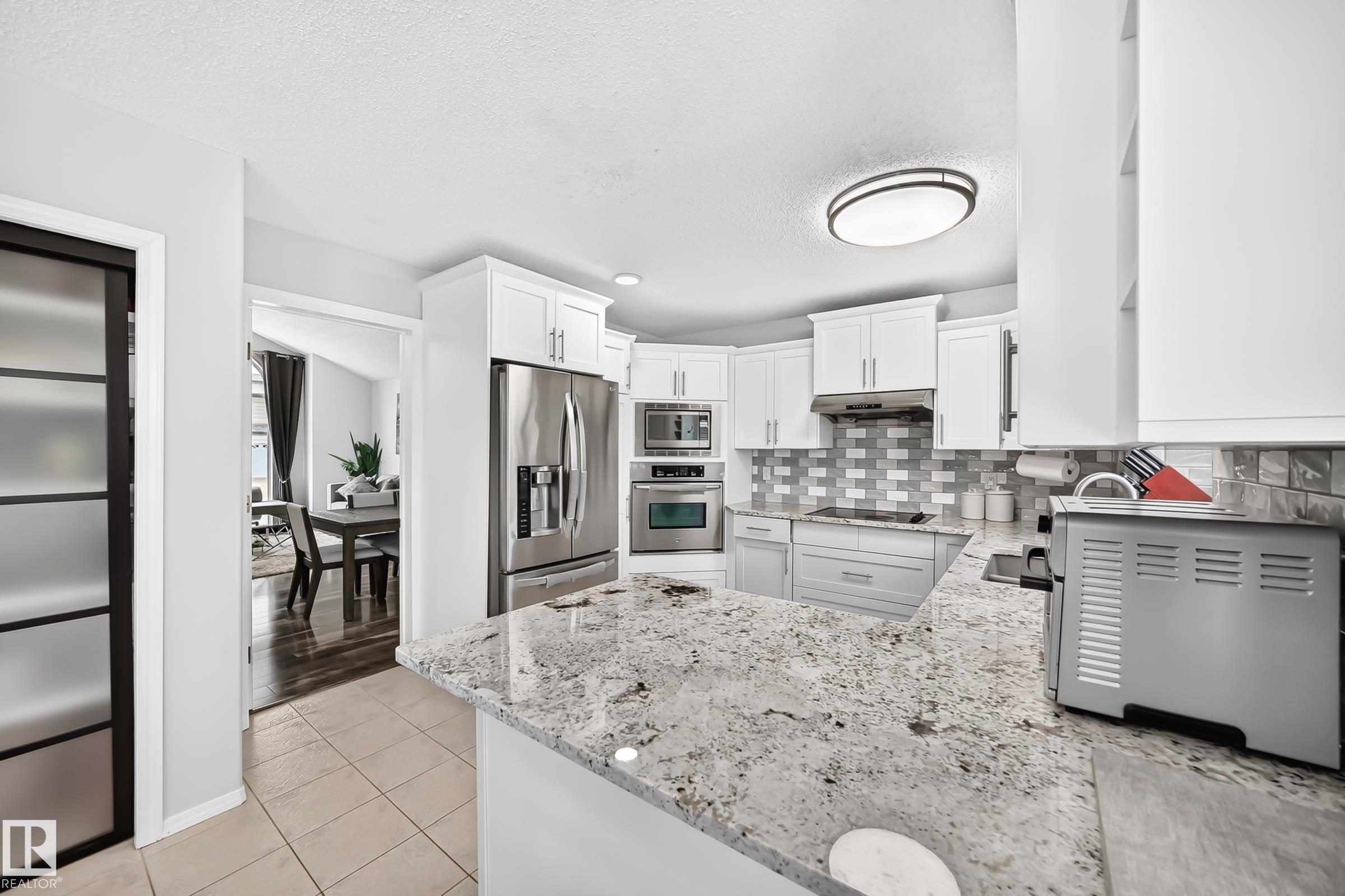 Photo 12 at 4216 47 Street NW, Jackson Heights, Edmonton