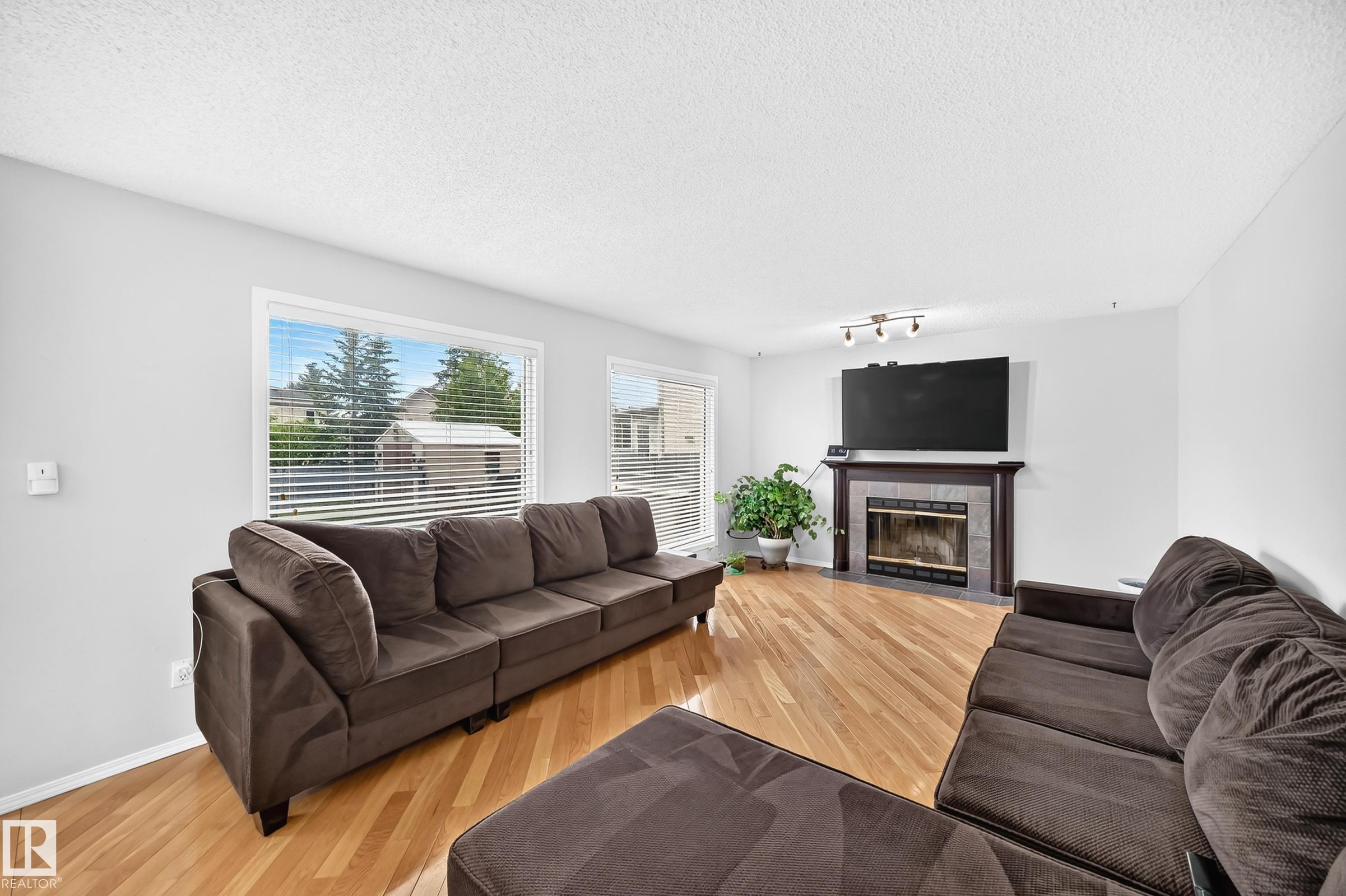 Photo 19 at 4216 47 Street NW, Jackson Heights, Edmonton