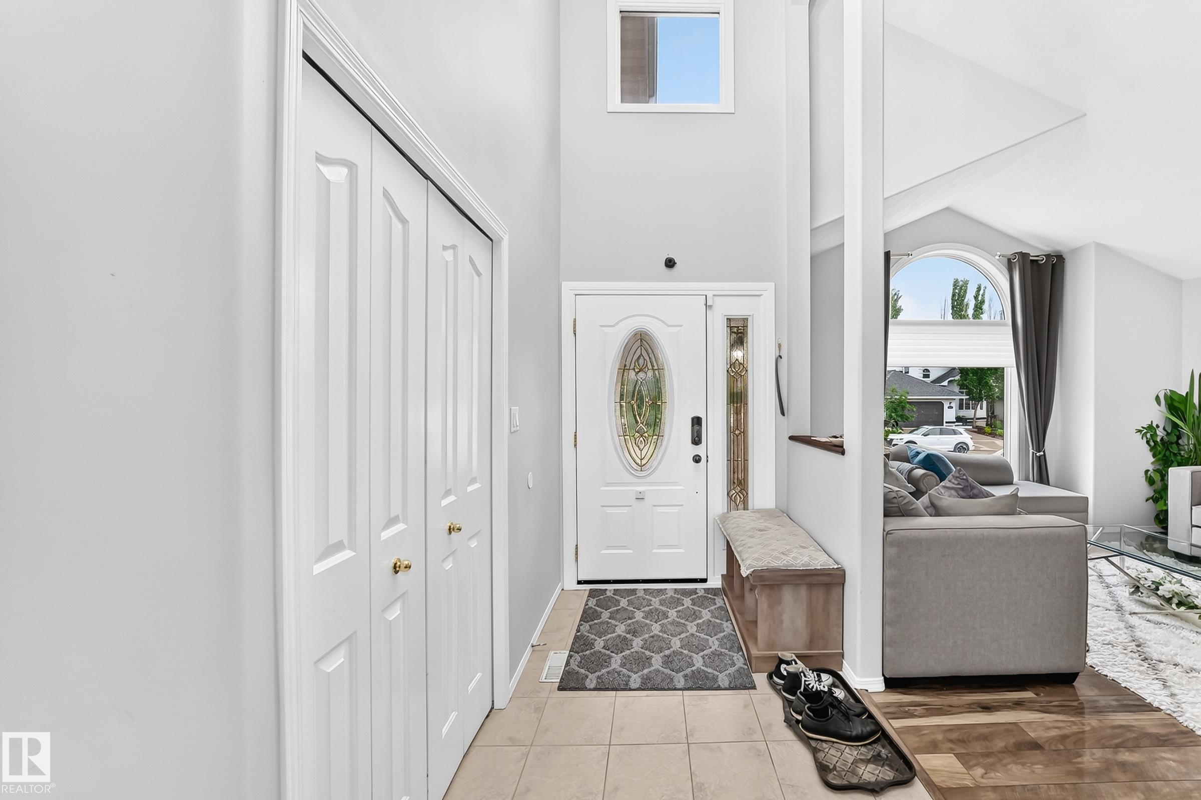 Photo 4 at 4216 47 Street NW, Jackson Heights, Edmonton
