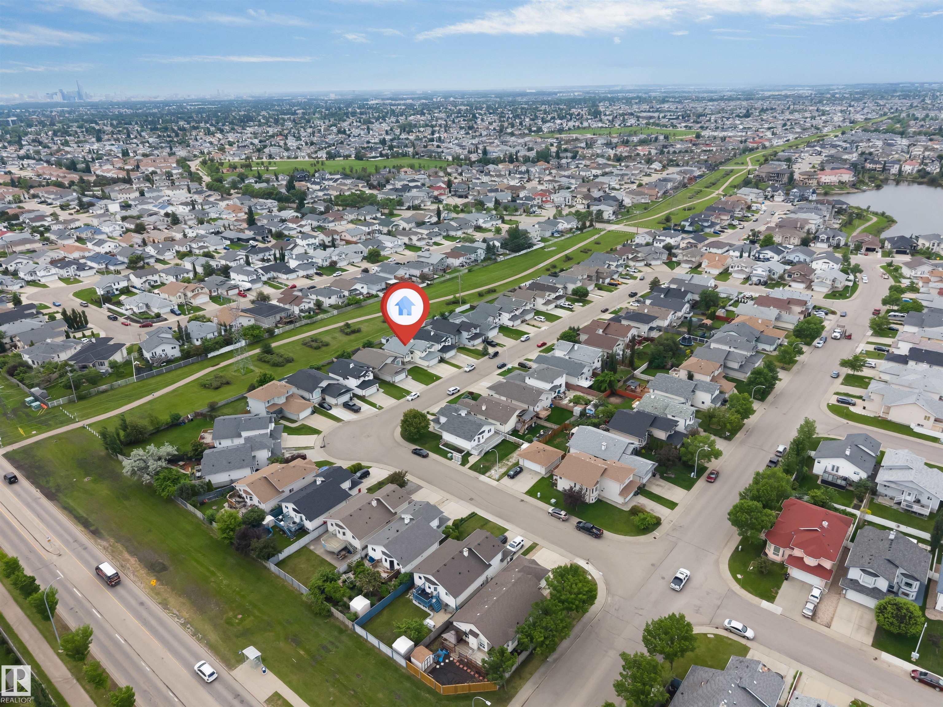Photo 11 at 6719 164 Avenue NW, Ozerna, Edmonton