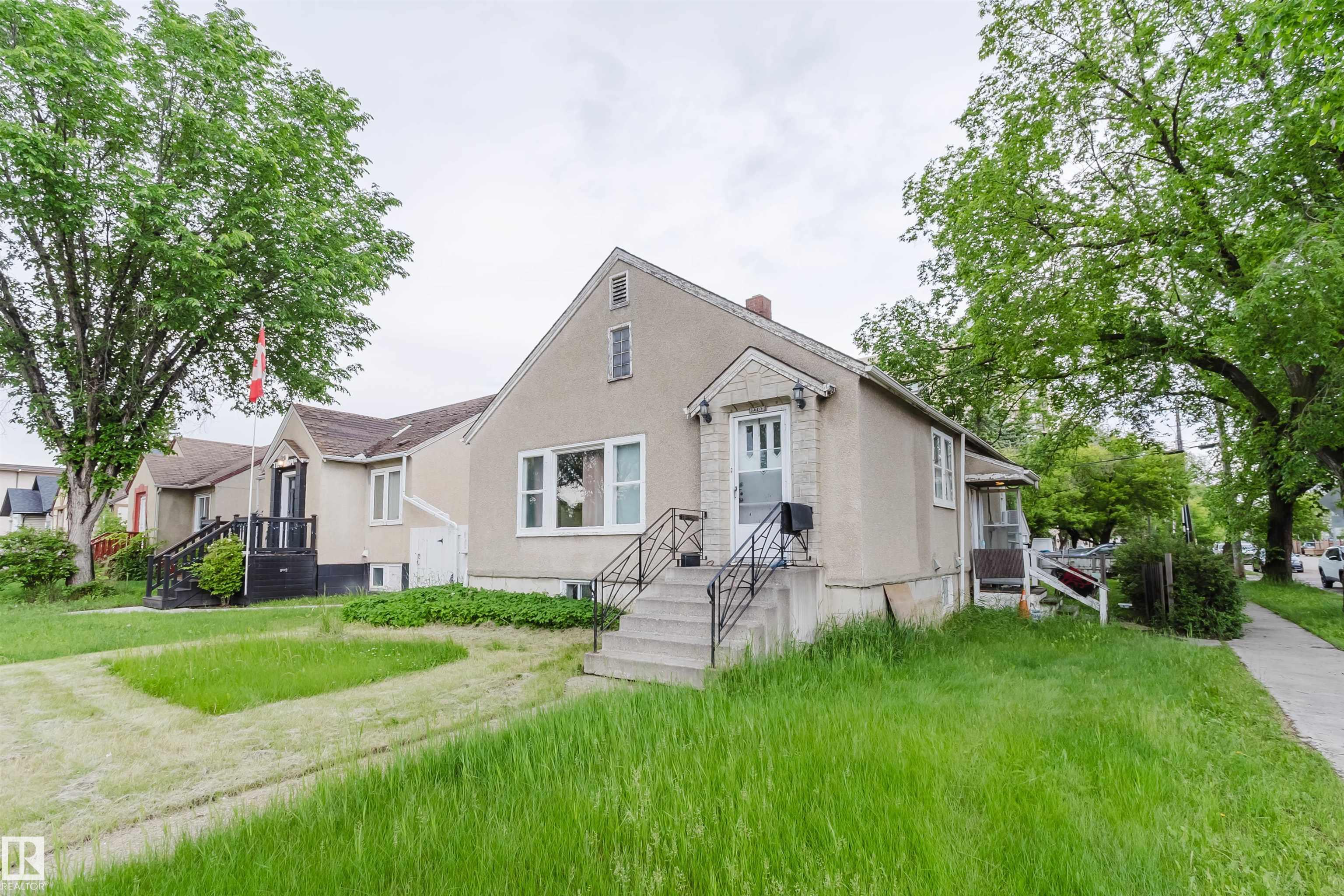 7703 109 Street NW, Queen Alexandra, Edmonton 2