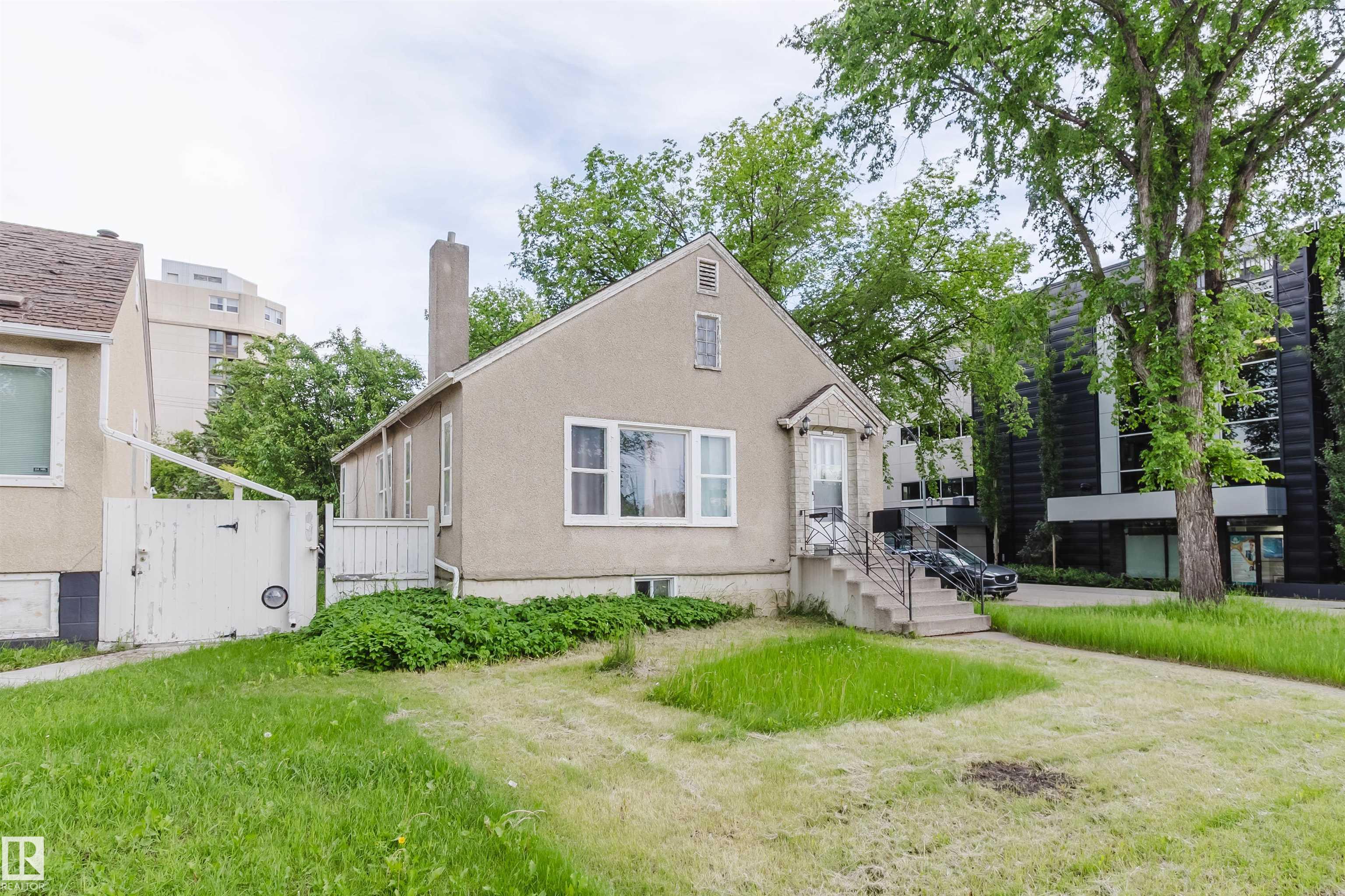 Photo 2 at 7703 109 Street NW, Queen Alexandra, Edmonton
