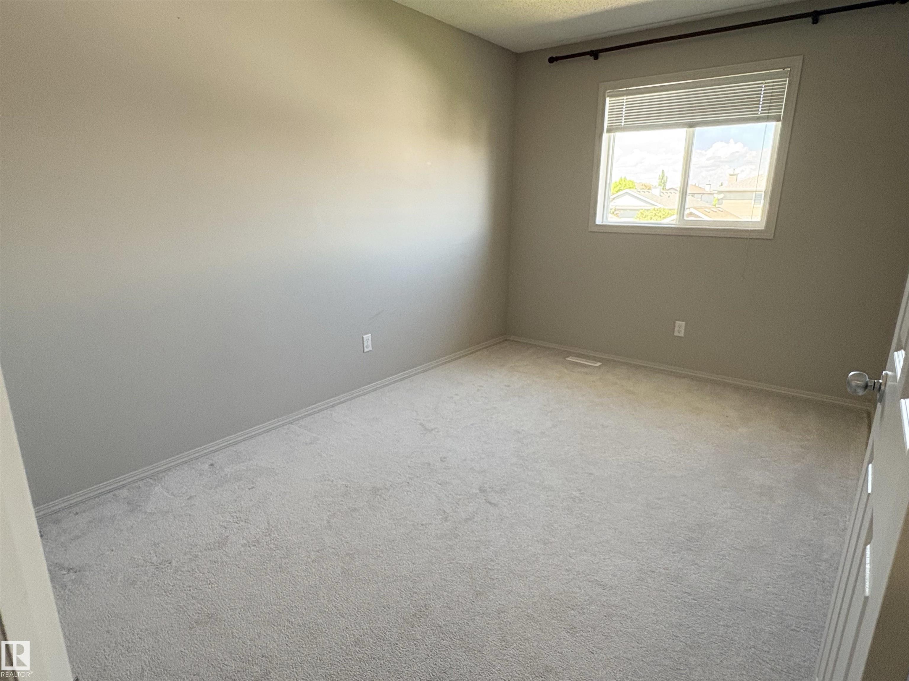 Photo 16 at 21354 87a Avenue NW, Suder Greens, Edmonton