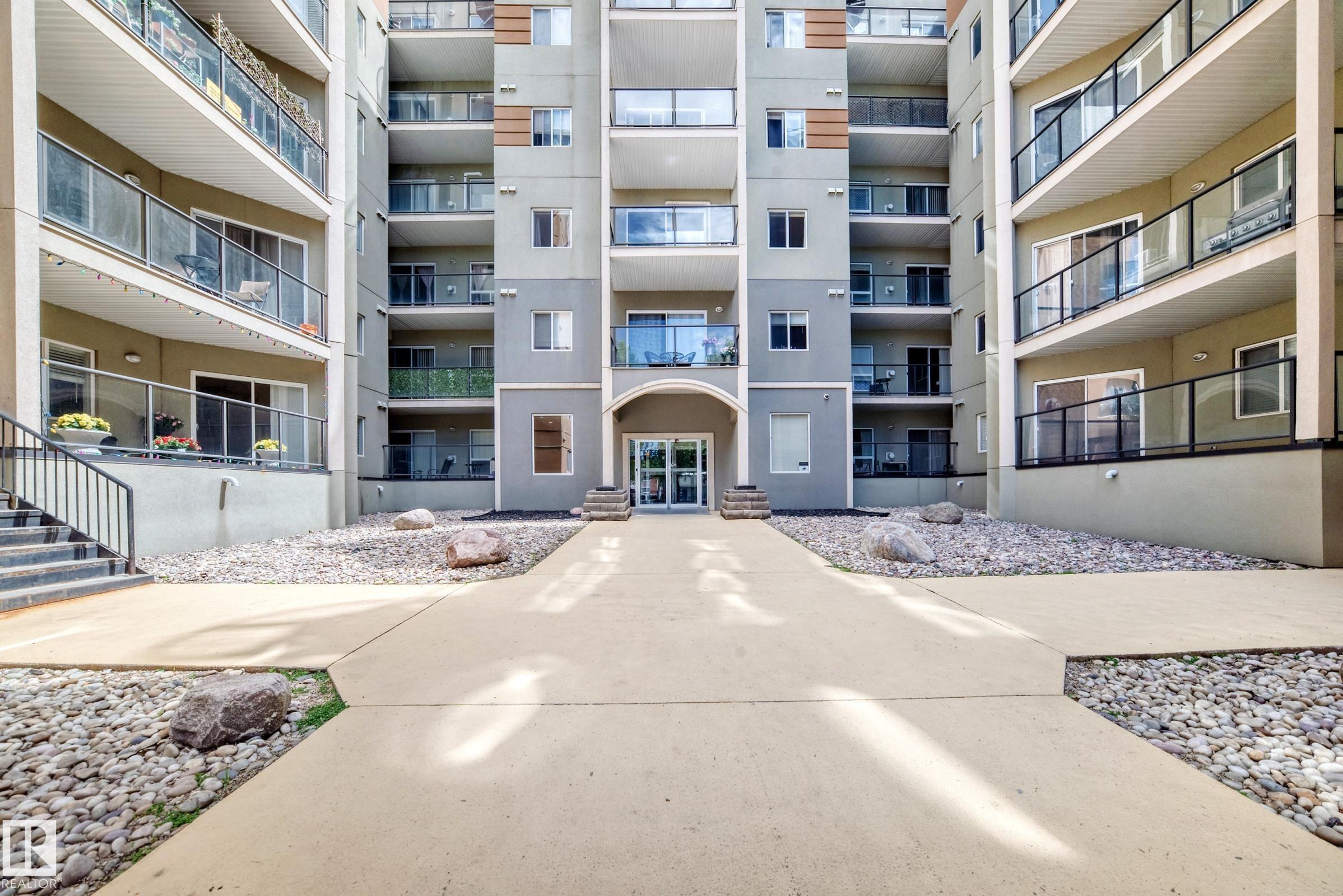 Photo 2 at 319 - 10235 112 Street NW, Wîhkwêntôwin, Edmonton