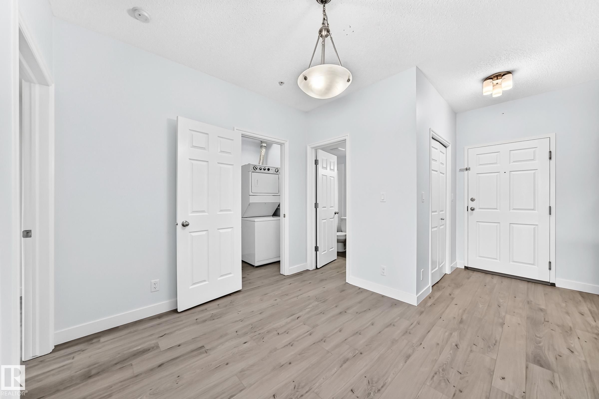Photo 11 at 319 - 10235 112 Street NW, Wîhkwêntôwin, Edmonton