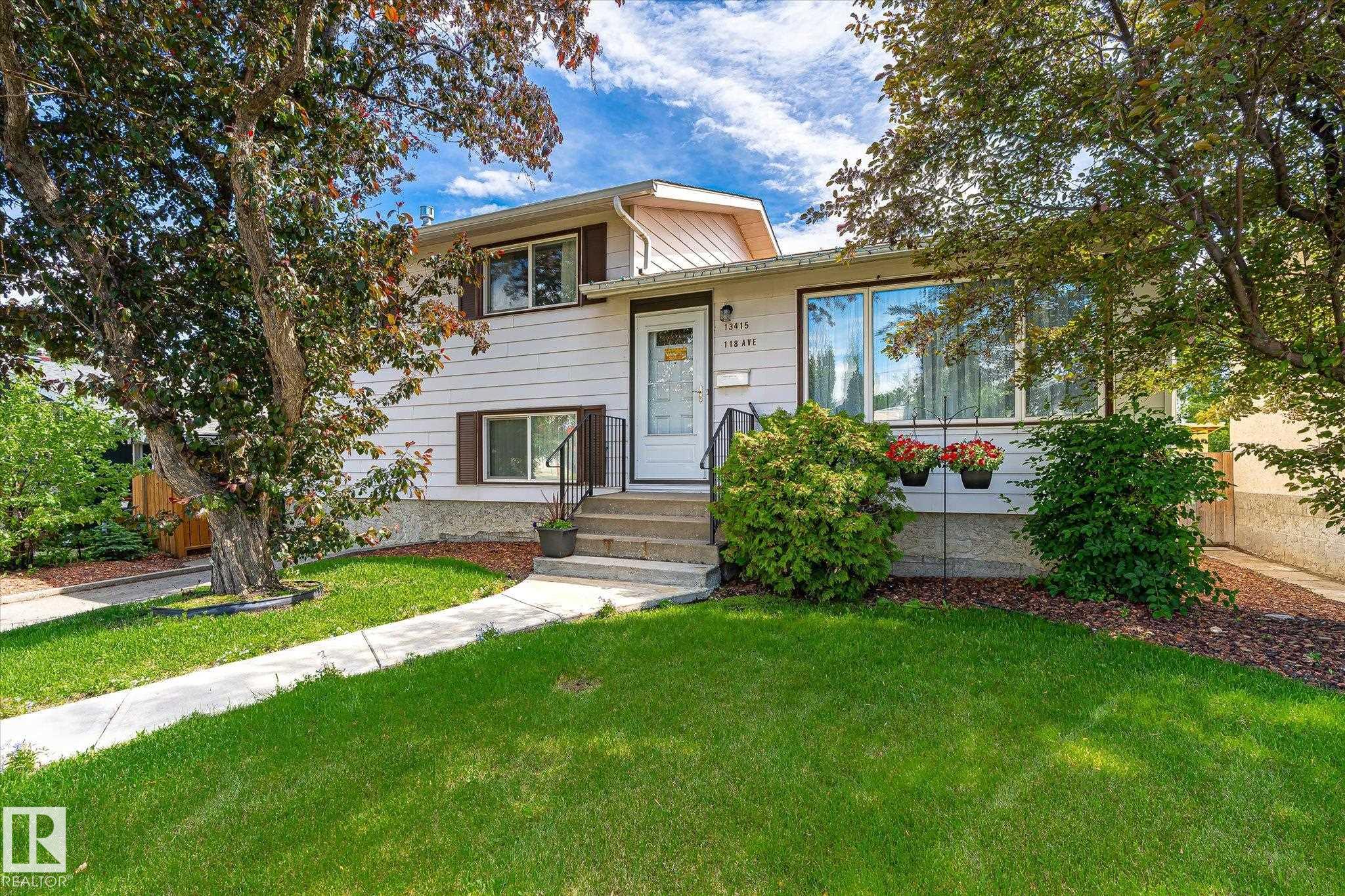 13415 118 Avenue NW, Woodcroft, Edmonton