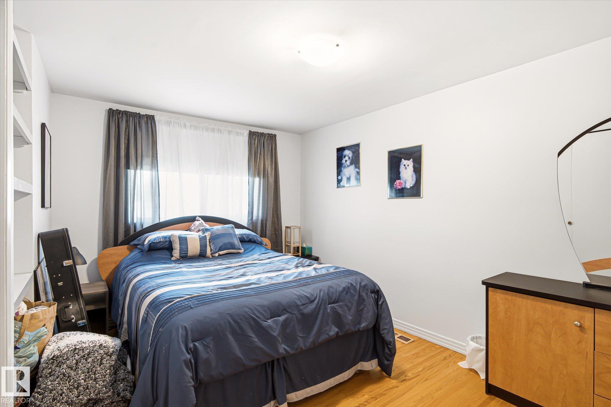 Photo 17 at 13415 118 Avenue NW, Woodcroft, Edmonton