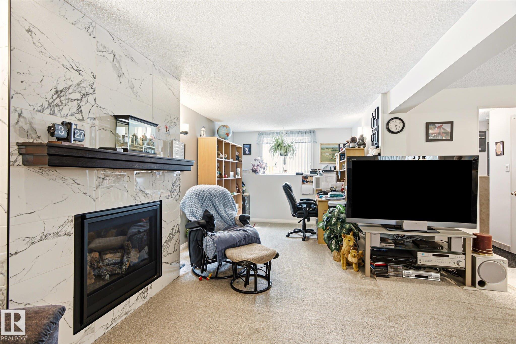 Photo 25 at 13415 118 Avenue NW, Woodcroft, Edmonton