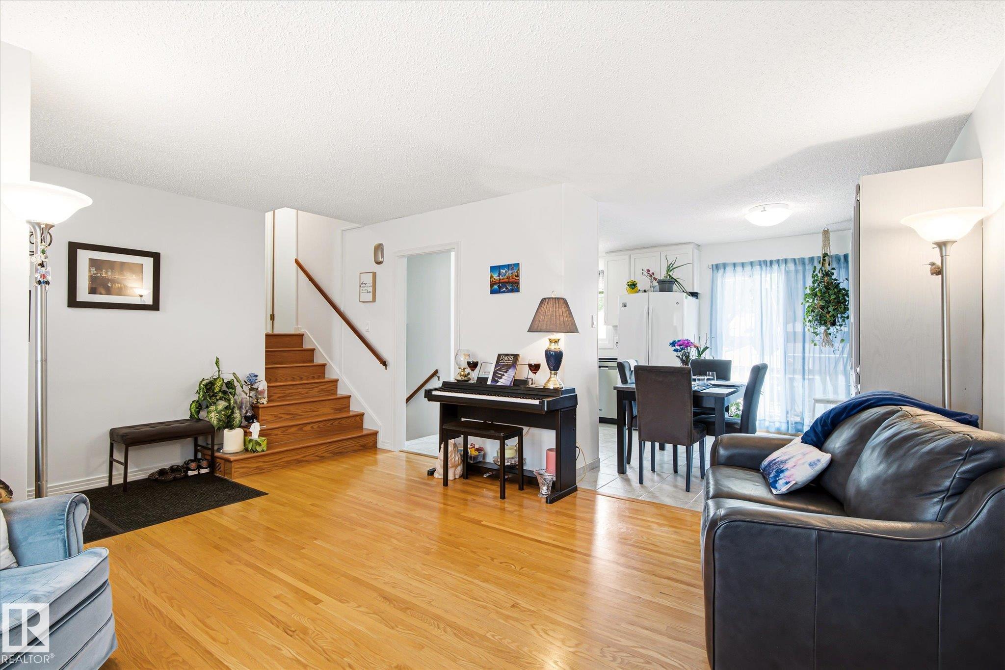 13415 118 Avenue NW, Woodcroft, Edmonton