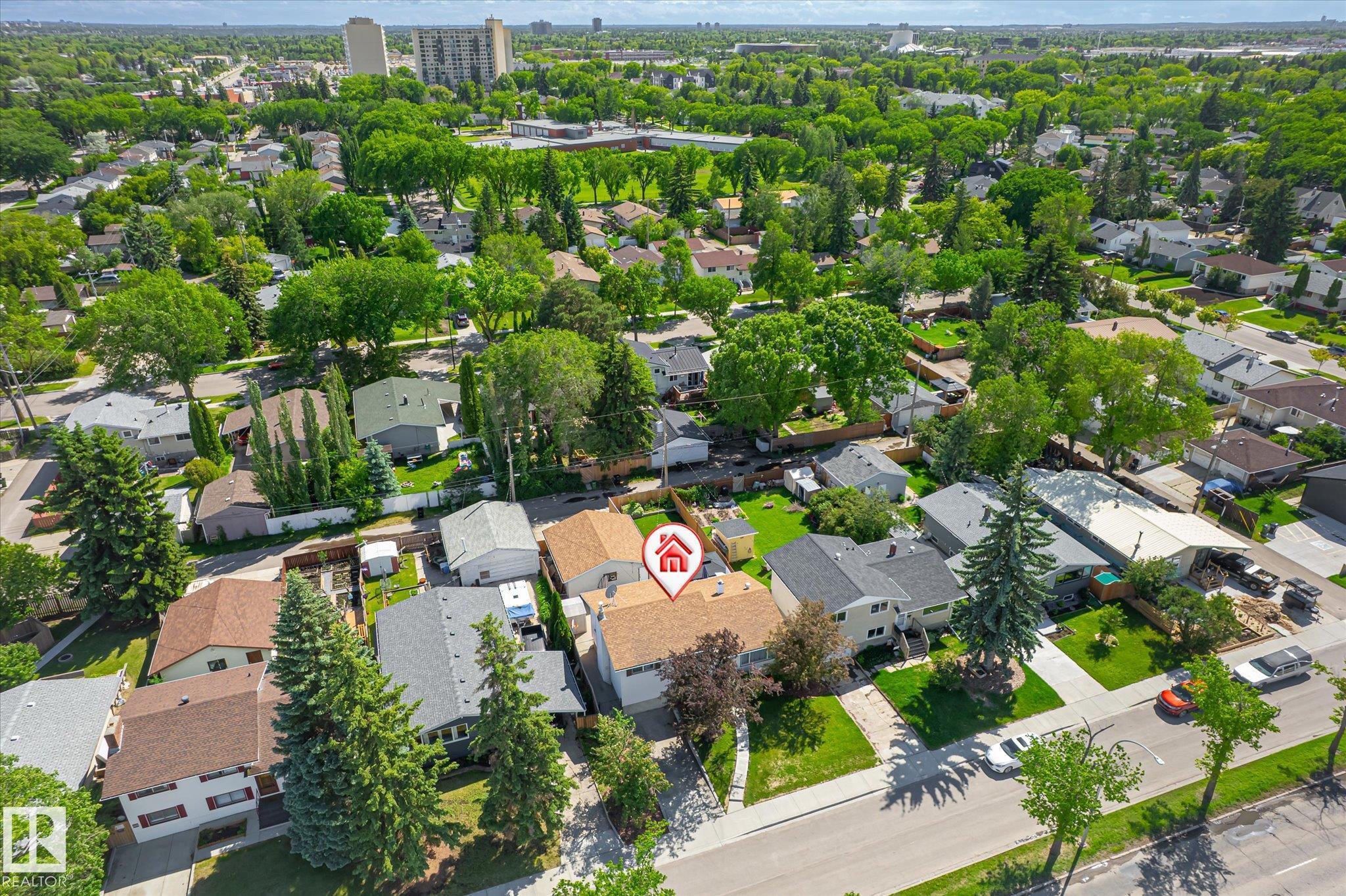 Photo 45 at 13415 118 Avenue NW, Woodcroft, Edmonton