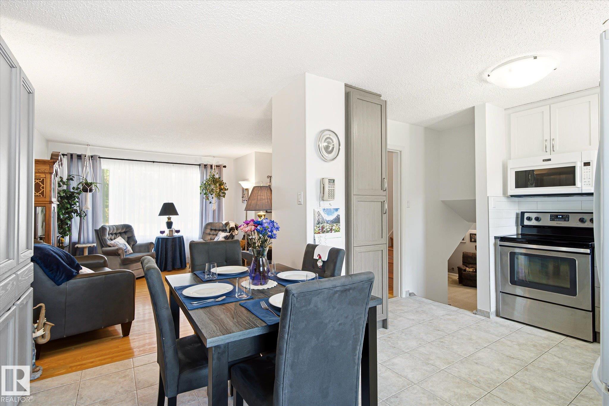 Photo 9 at 13415 118 Avenue NW, Woodcroft, Edmonton
