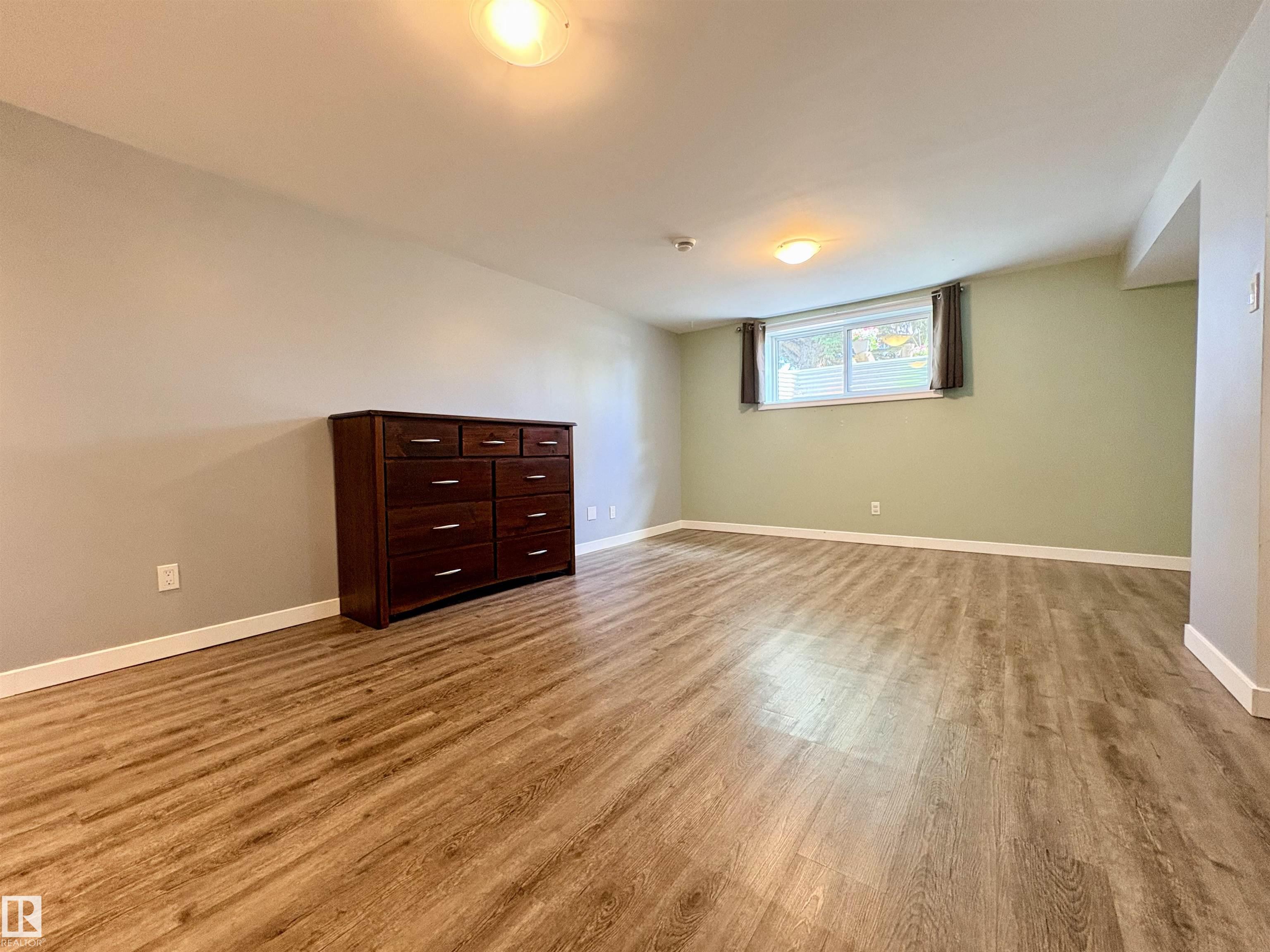 Photo 33 at 13316 106 Street NW, Rosslyn, Edmonton