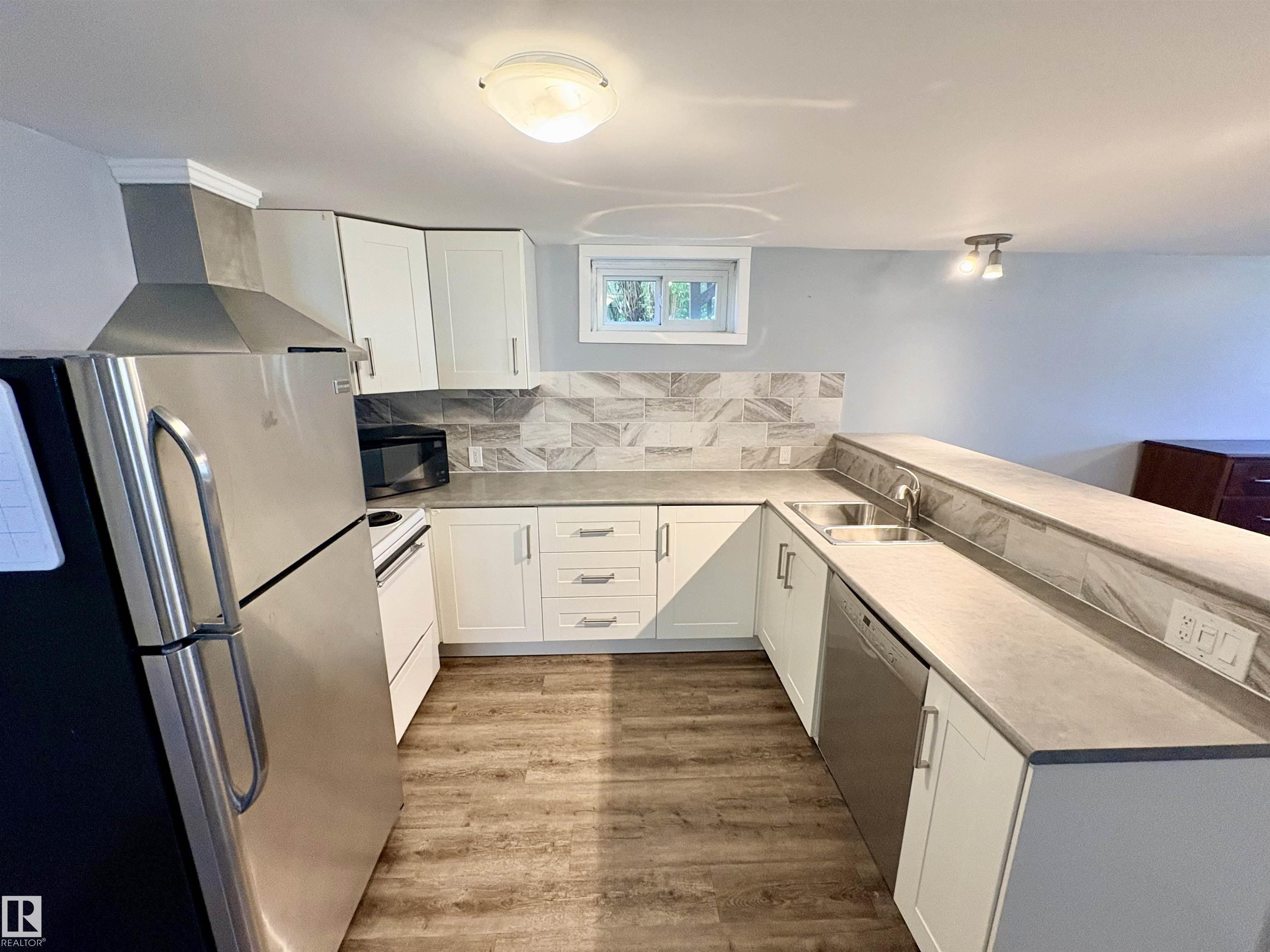 Photo 38 at 13316 106 Street NW, Rosslyn, Edmonton