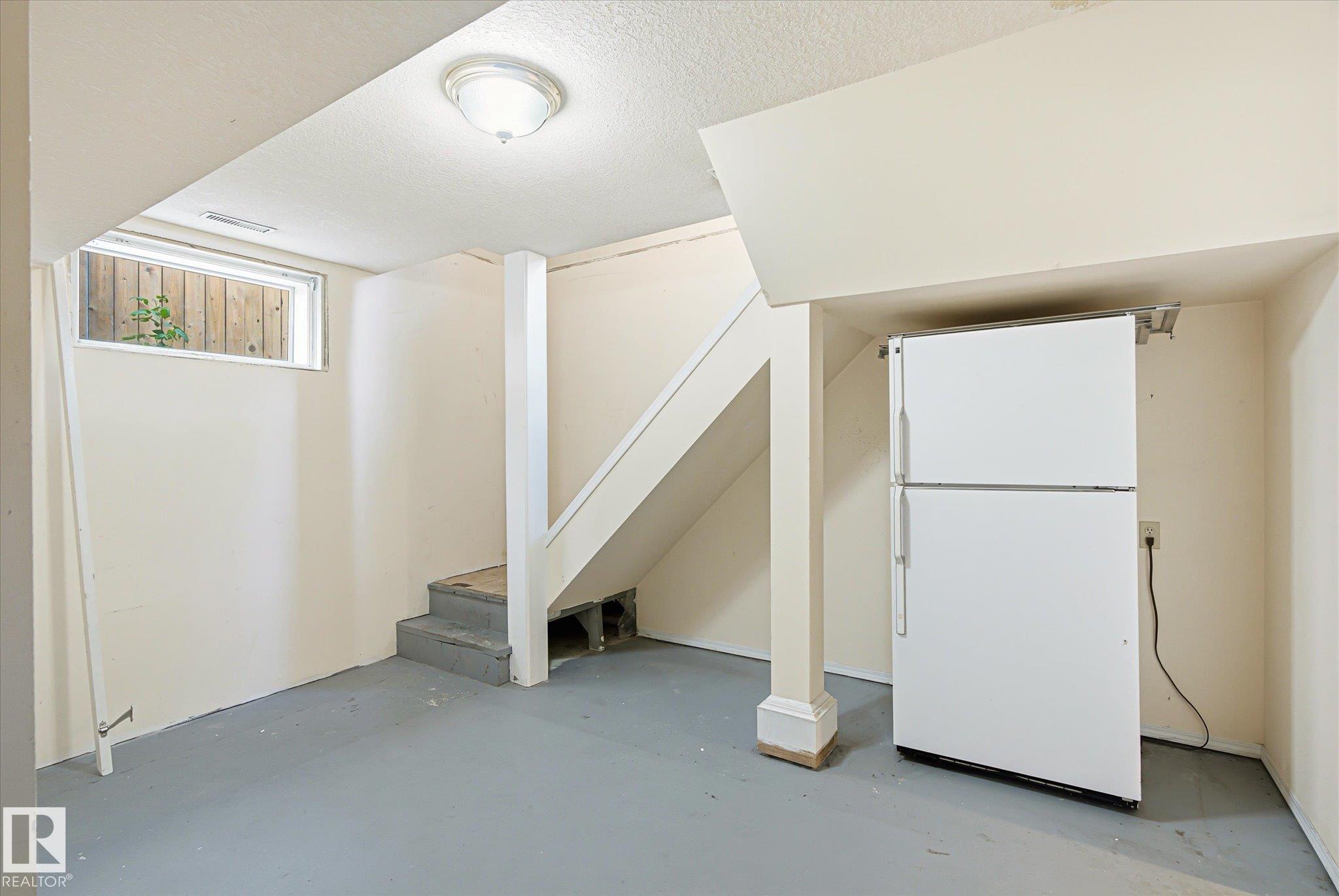 Photo 15 at 13104 132 Street NW, Athlone, Edmonton