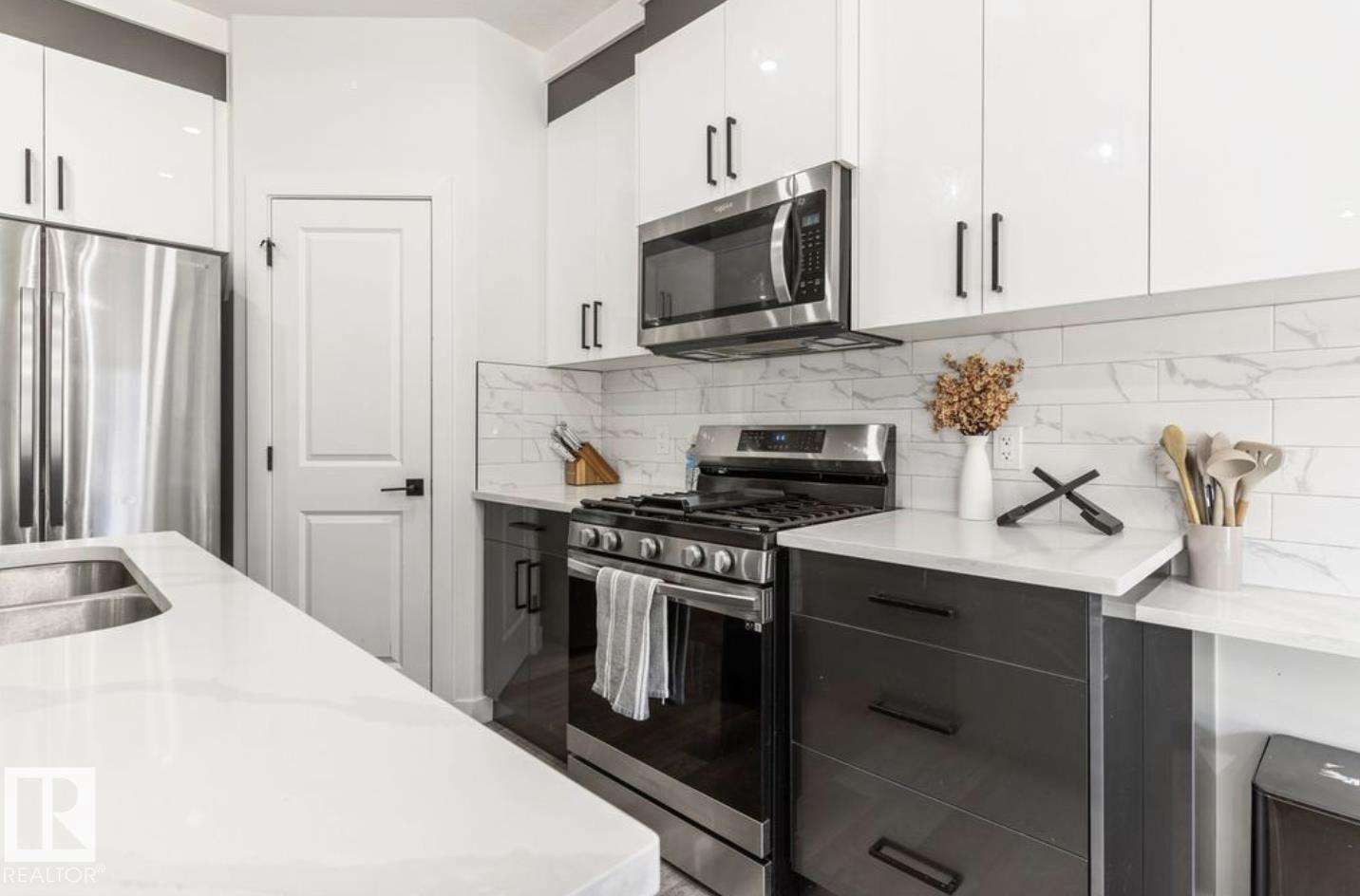 Photo 9 at 19703 29 Avenue NW, The Uplands, Edmonton