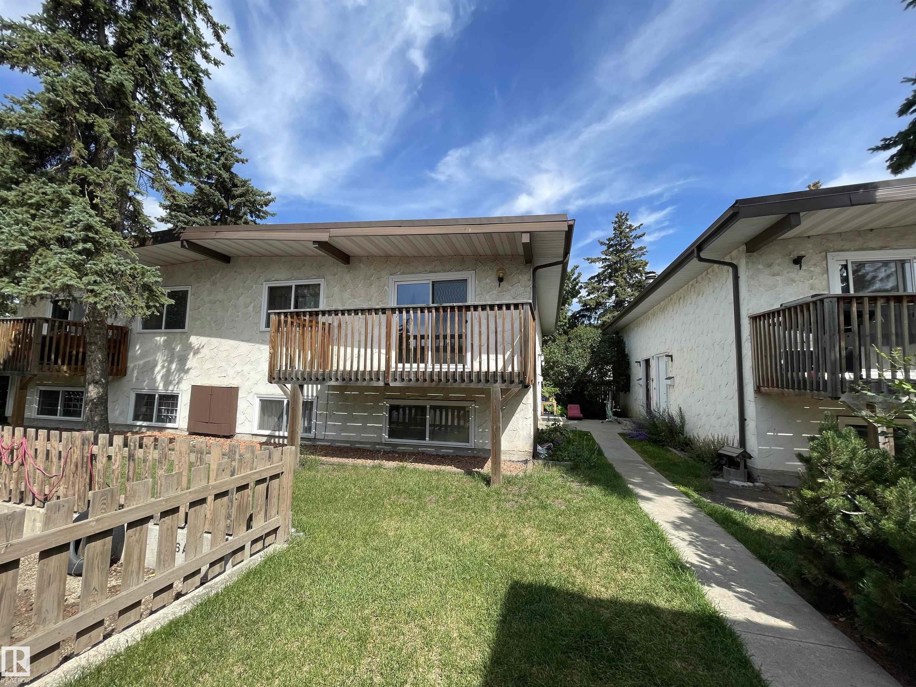 8930B 144 Avenue NW, Evansdale, Edmonton
