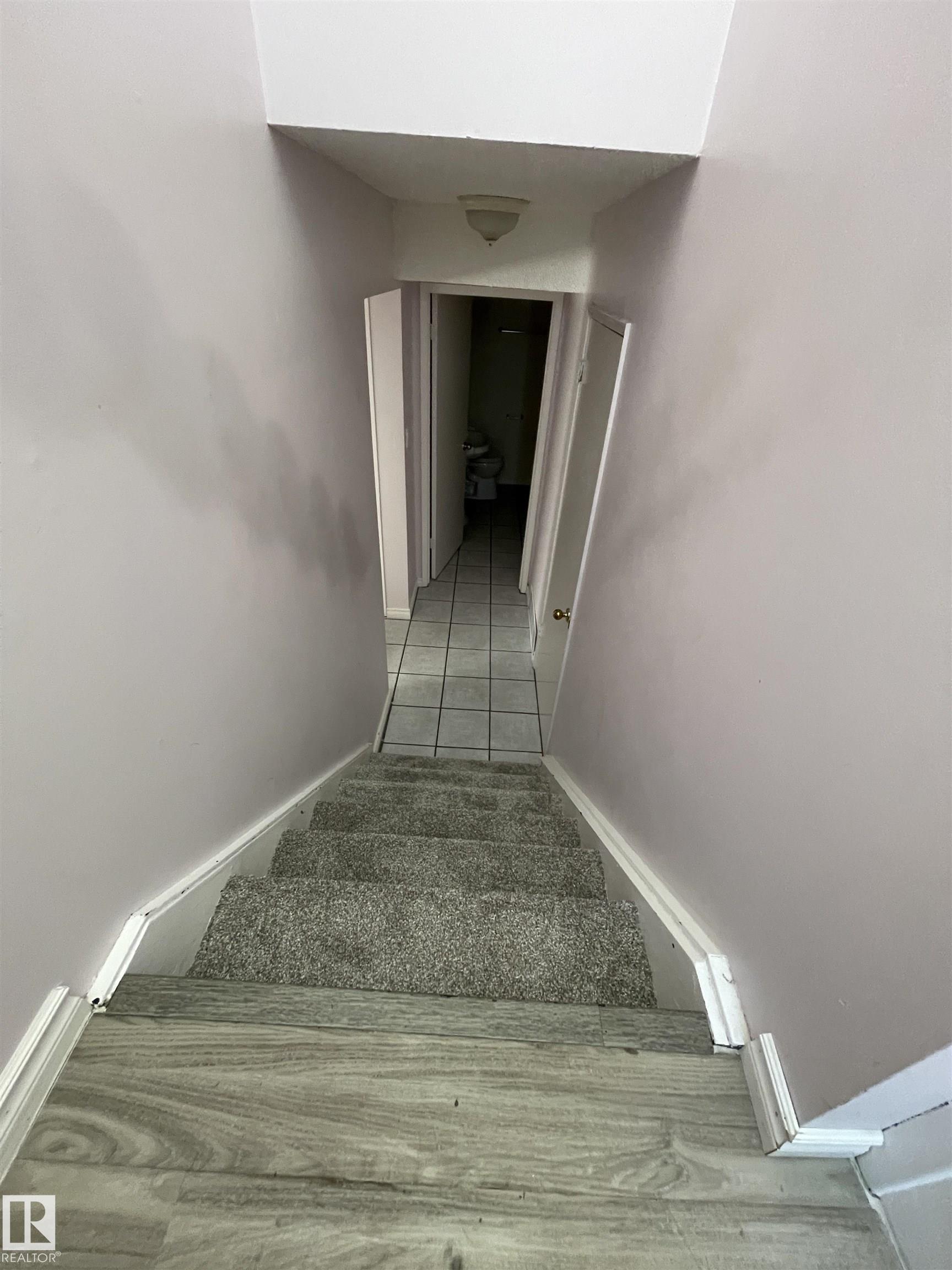 Photo 9 at 8930B 144 Avenue NW, Evansdale, Edmonton