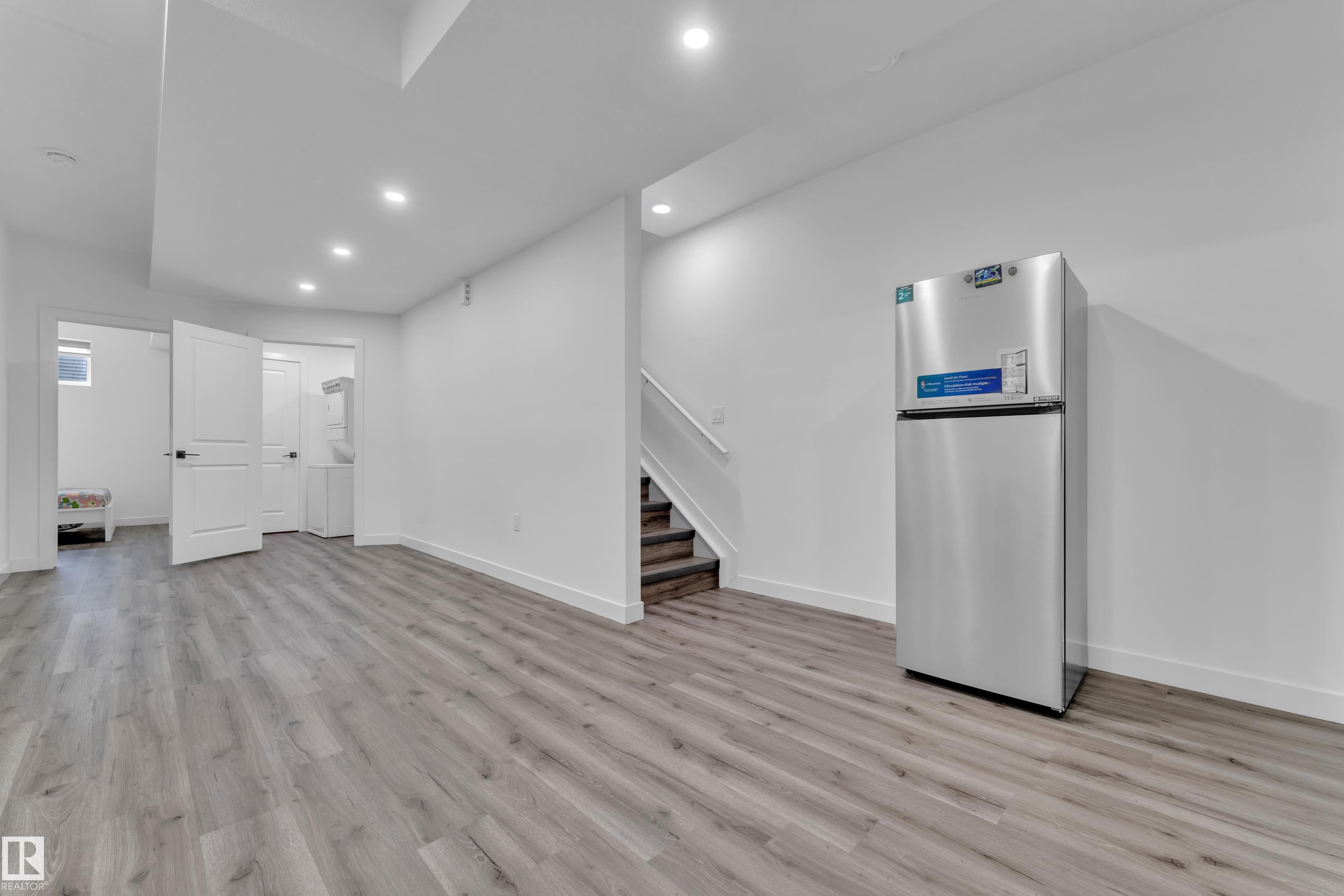 Photo 37 at 7043 182 Avenue NW, Crystallina Nera East, Edmonton