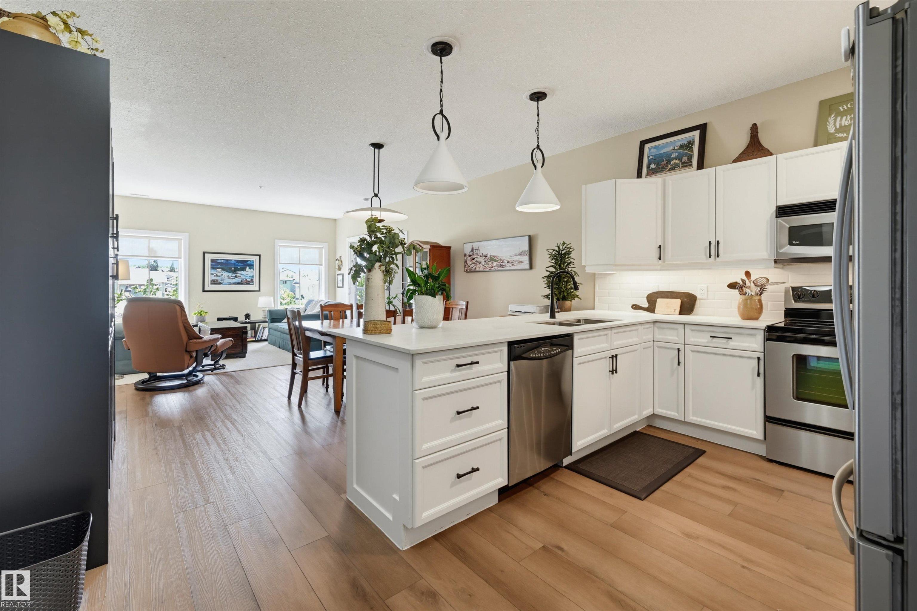 Photo 5 at 328 - 160 Magrath Road NW, Magrath Heights, Edmonton