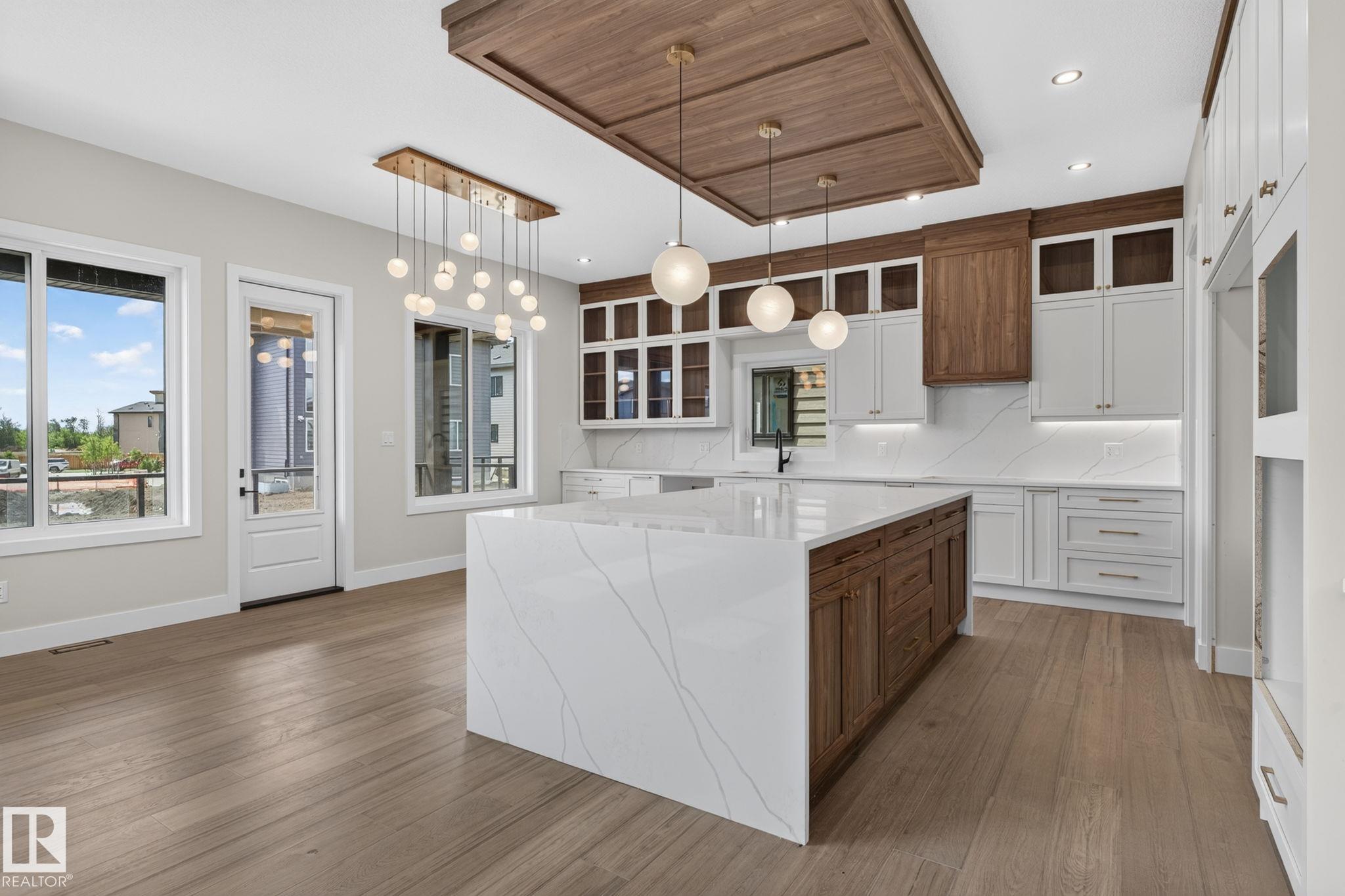 Photo 14 at 7664 Kimiwan Crescent SW, Keswick, Edmonton
