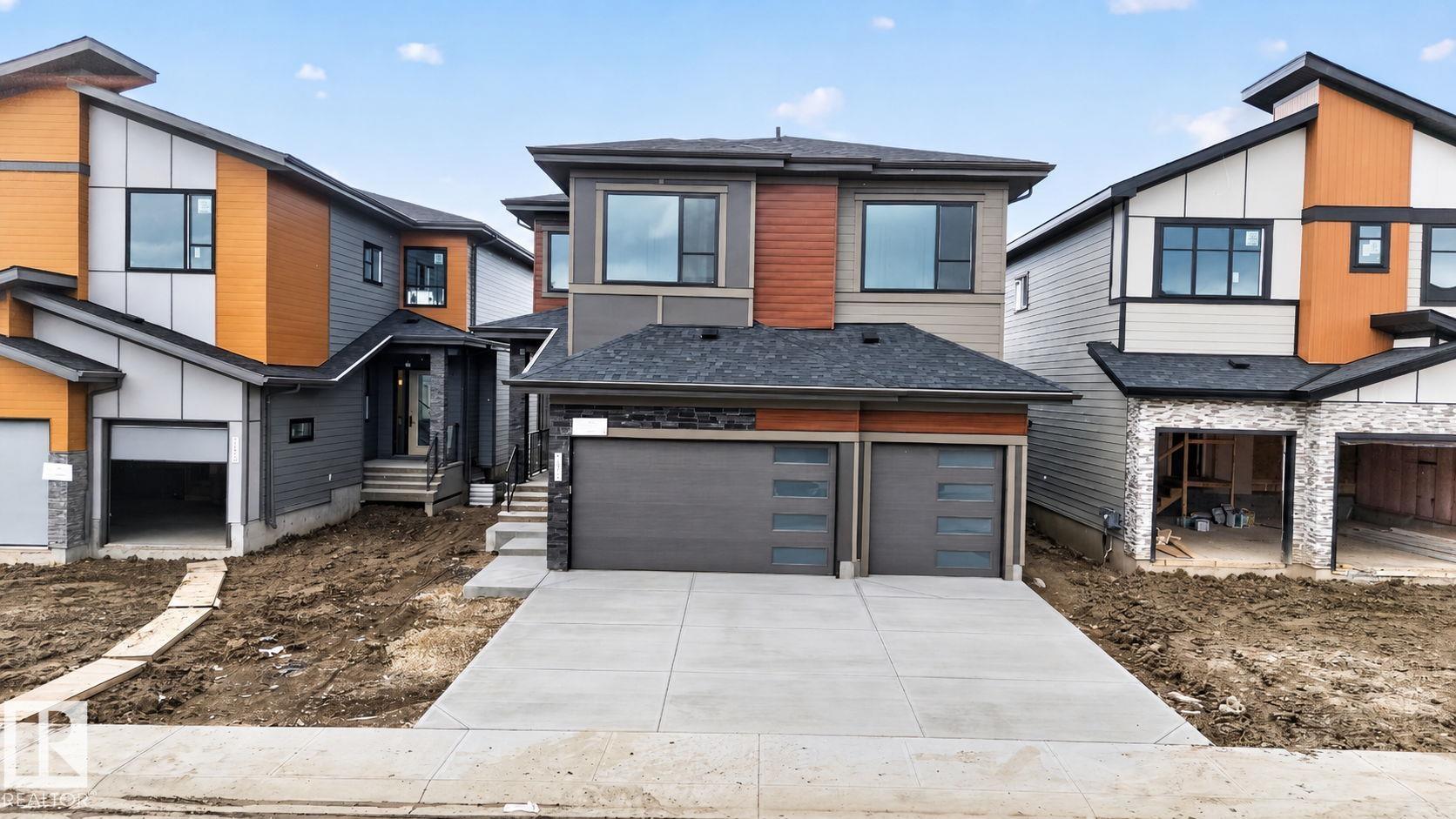 Photo 3 at 7664 Kimiwan Crescent SW, Keswick, Edmonton