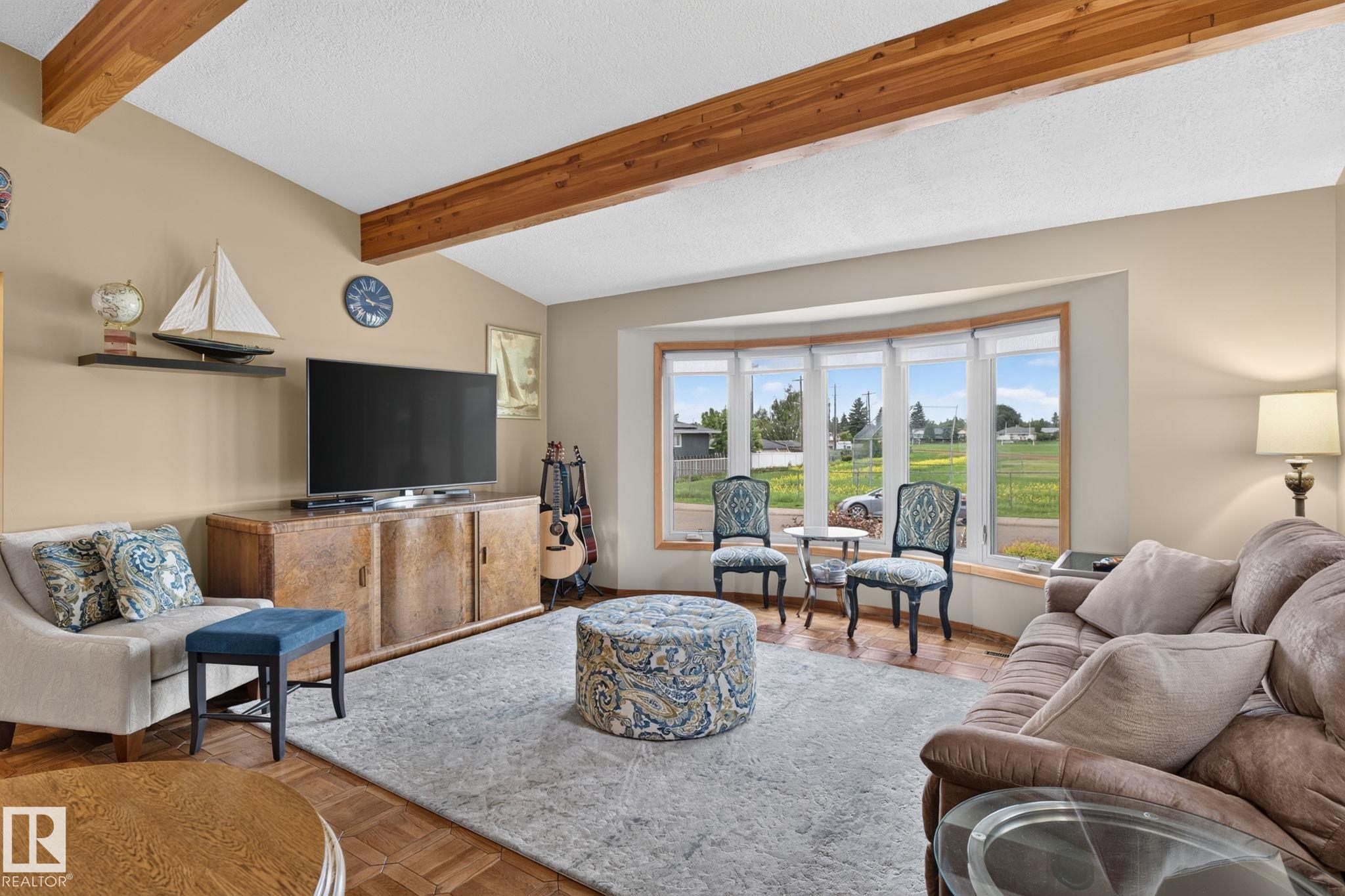 Photo 11 at 5808 Austin O'brien Road NW, Ottewell, Edmonton