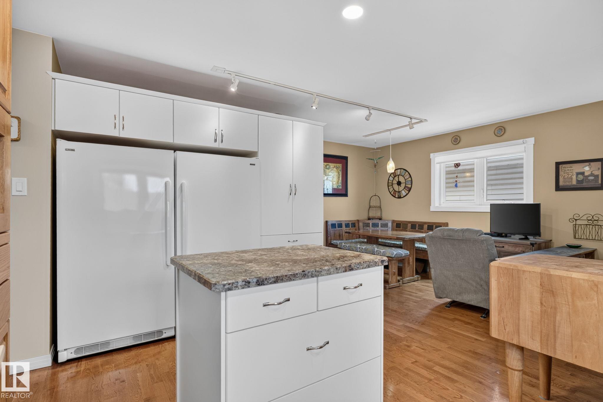 Photo 18 at 5808 Austin O'brien Road NW, Ottewell, Edmonton