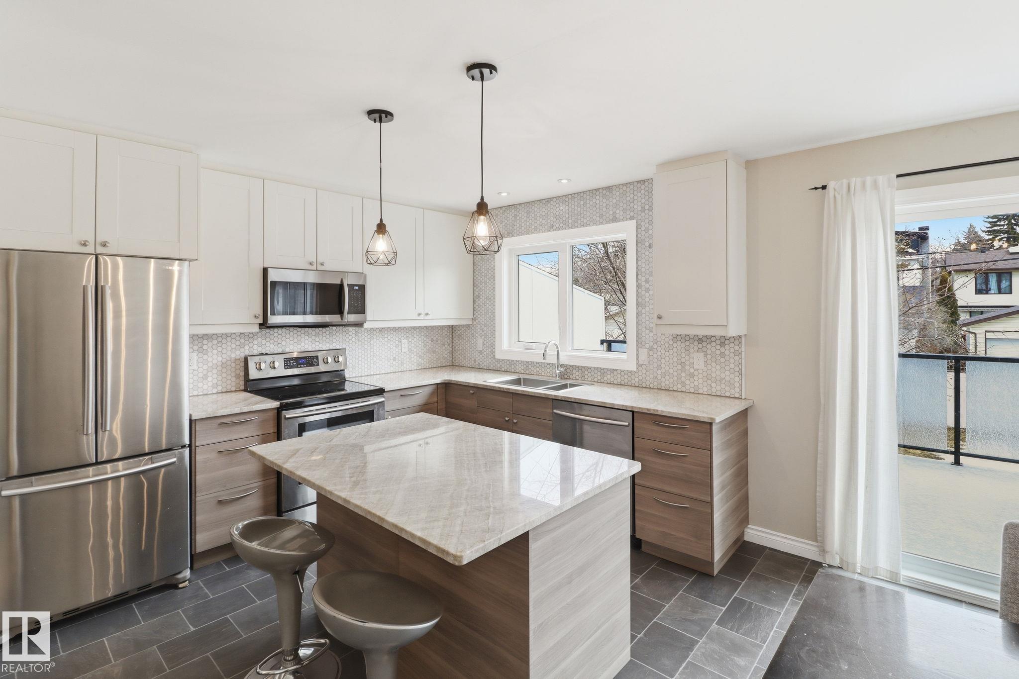 Photo 11 at 9023 95 Street NW, Bonnie Doon, Edmonton