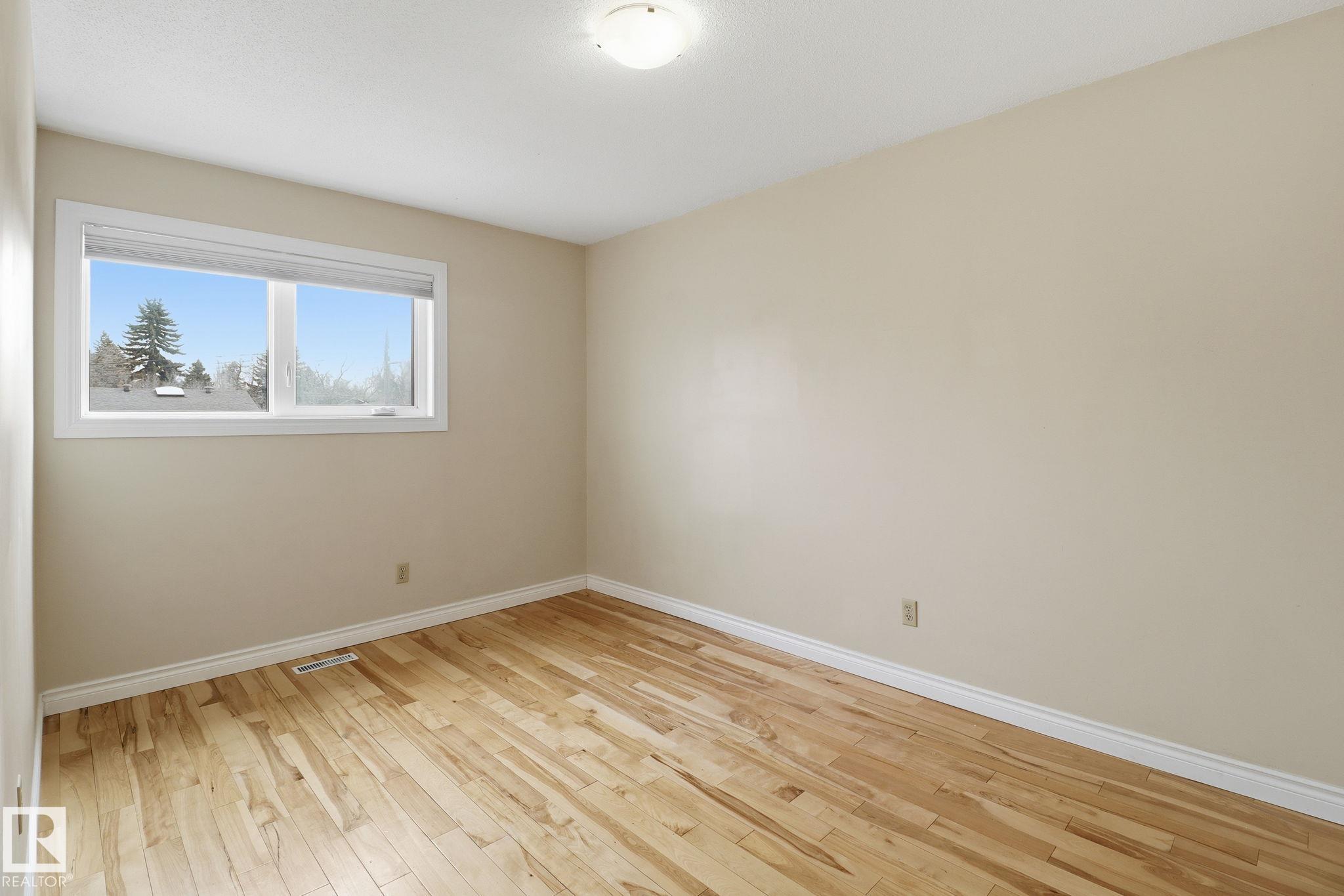 Photo 28 at 9023 95 Street NW, Bonnie Doon, Edmonton