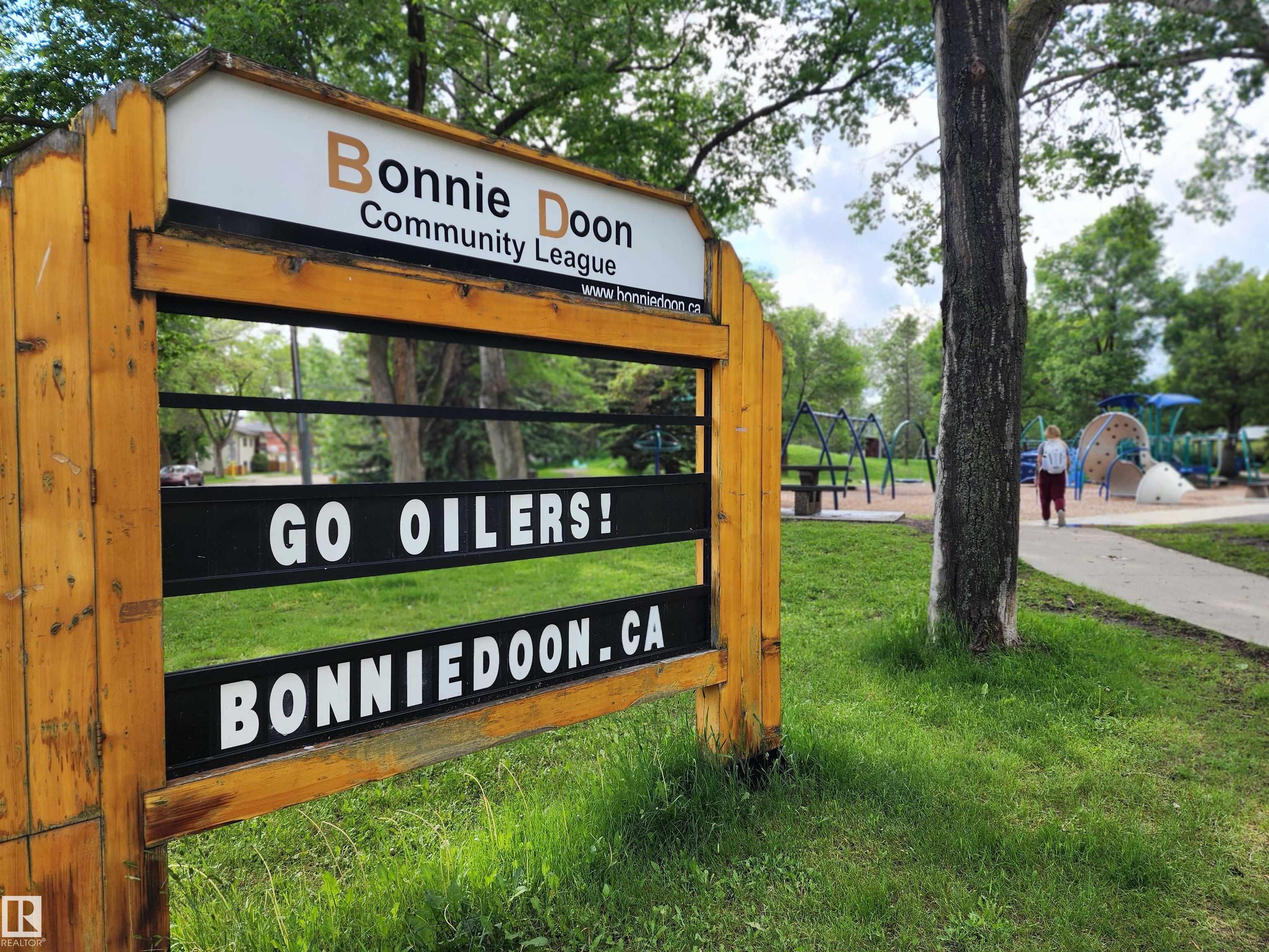 Photo 48 at 9023 95 Street NW, Bonnie Doon, Edmonton