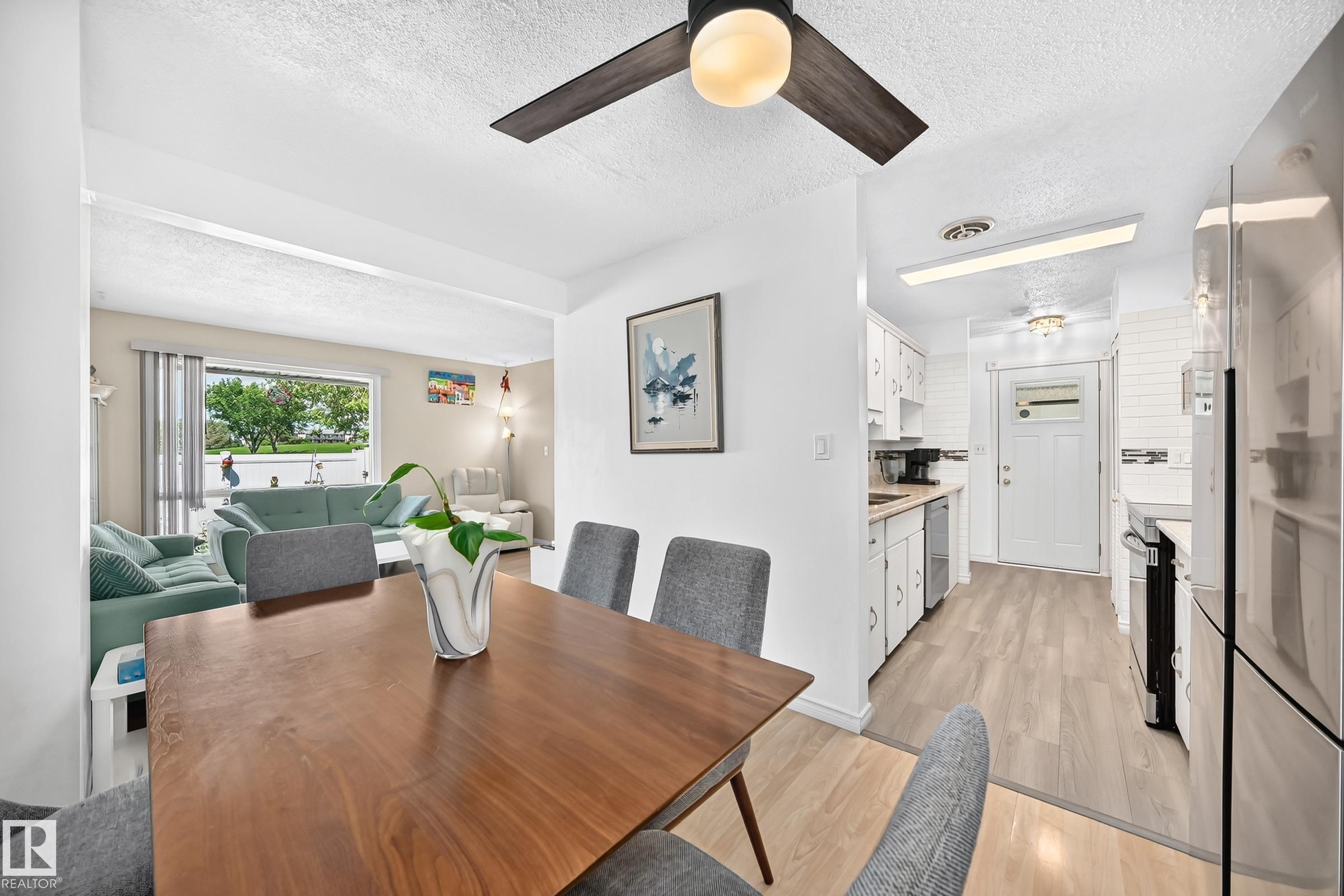 Photo 13 at 13317 47 Street NW, Sifton Park, Edmonton