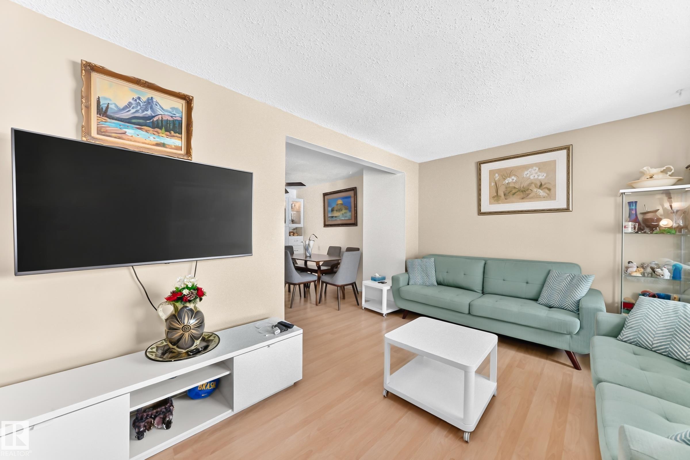 Photo 14 at 13317 47 Street NW, Sifton Park, Edmonton