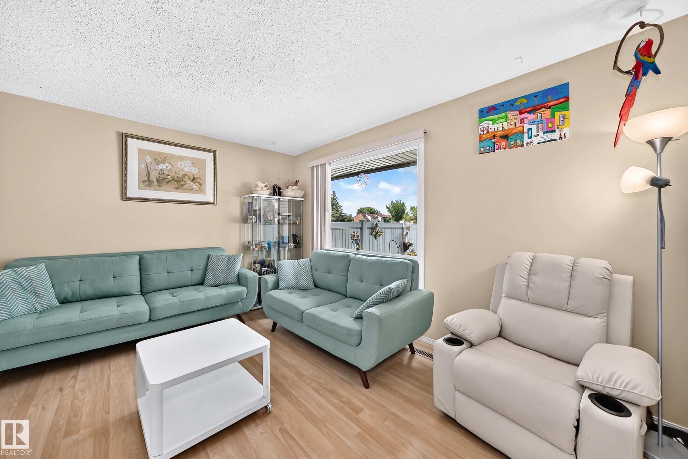 Photo 15 at 13317 47 Street NW, Sifton Park, Edmonton