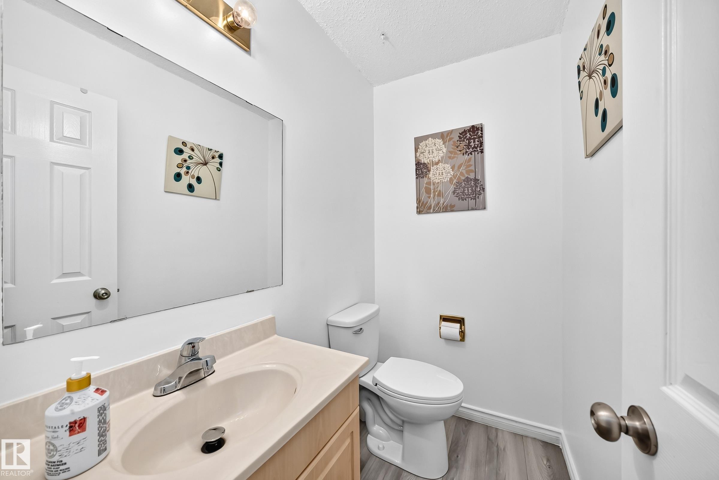 Photo 18 at 13317 47 Street NW, Sifton Park, Edmonton
