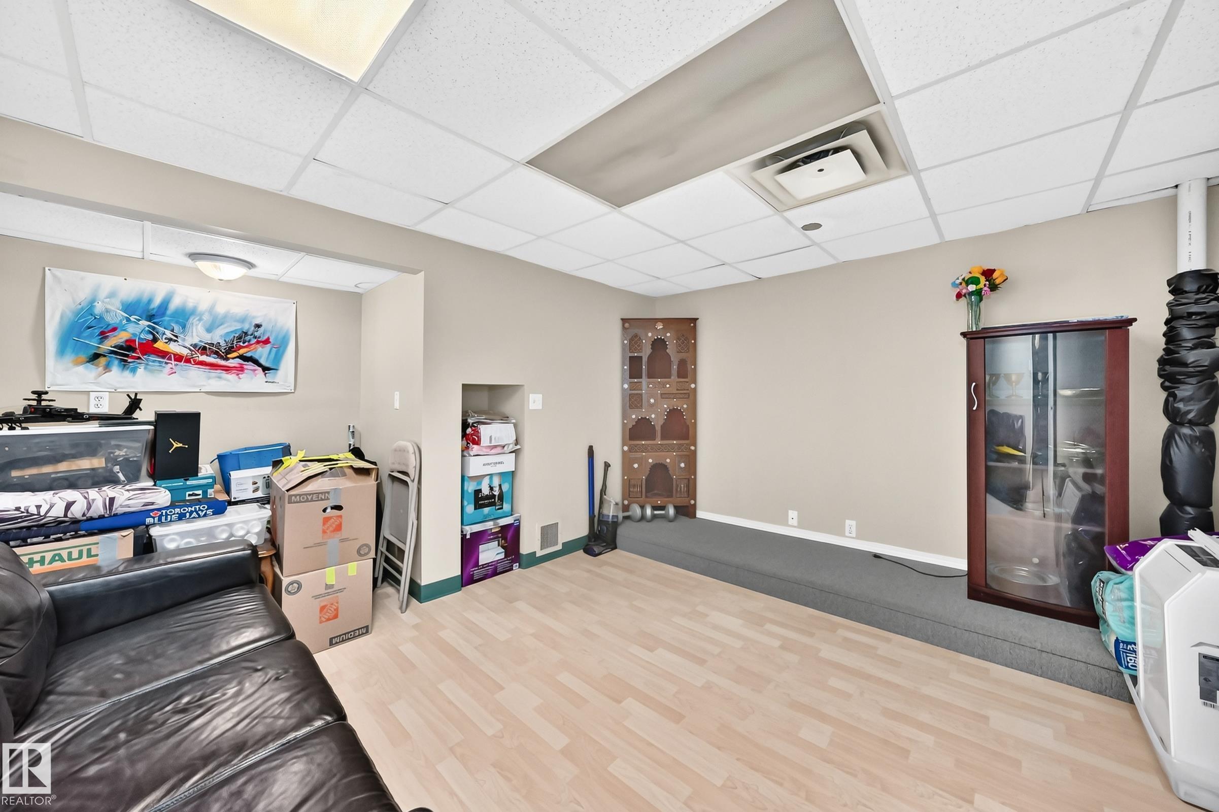 Photo 35 at 13317 47 Street NW, Sifton Park, Edmonton