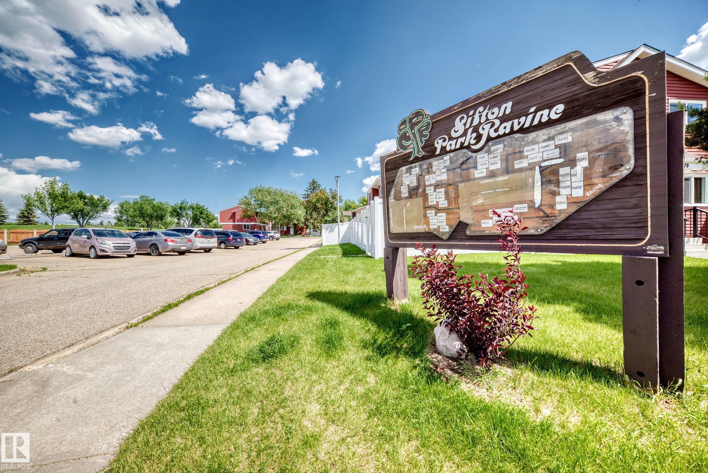 Photo 47 at 13317 47 Street NW, Sifton Park, Edmonton