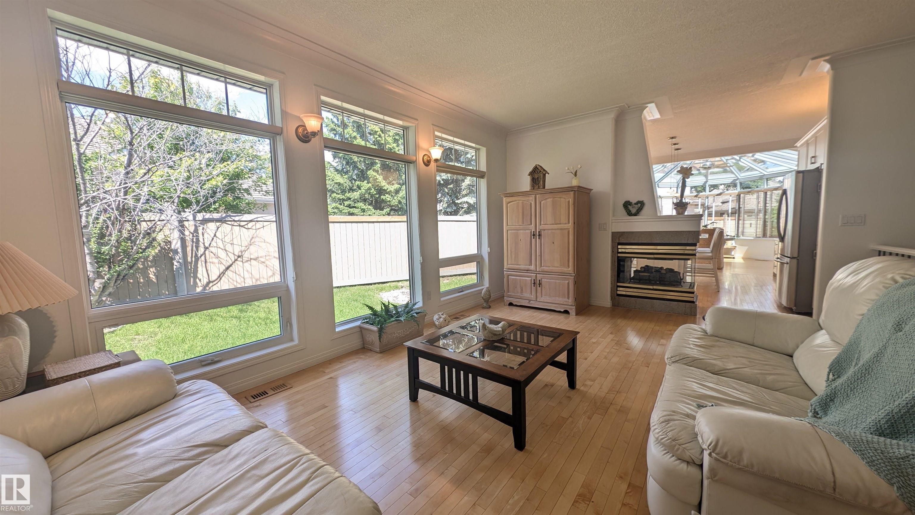 Photo 15 at 8 Butterworth point(e) NW, Bulyea Heights, Edmonton