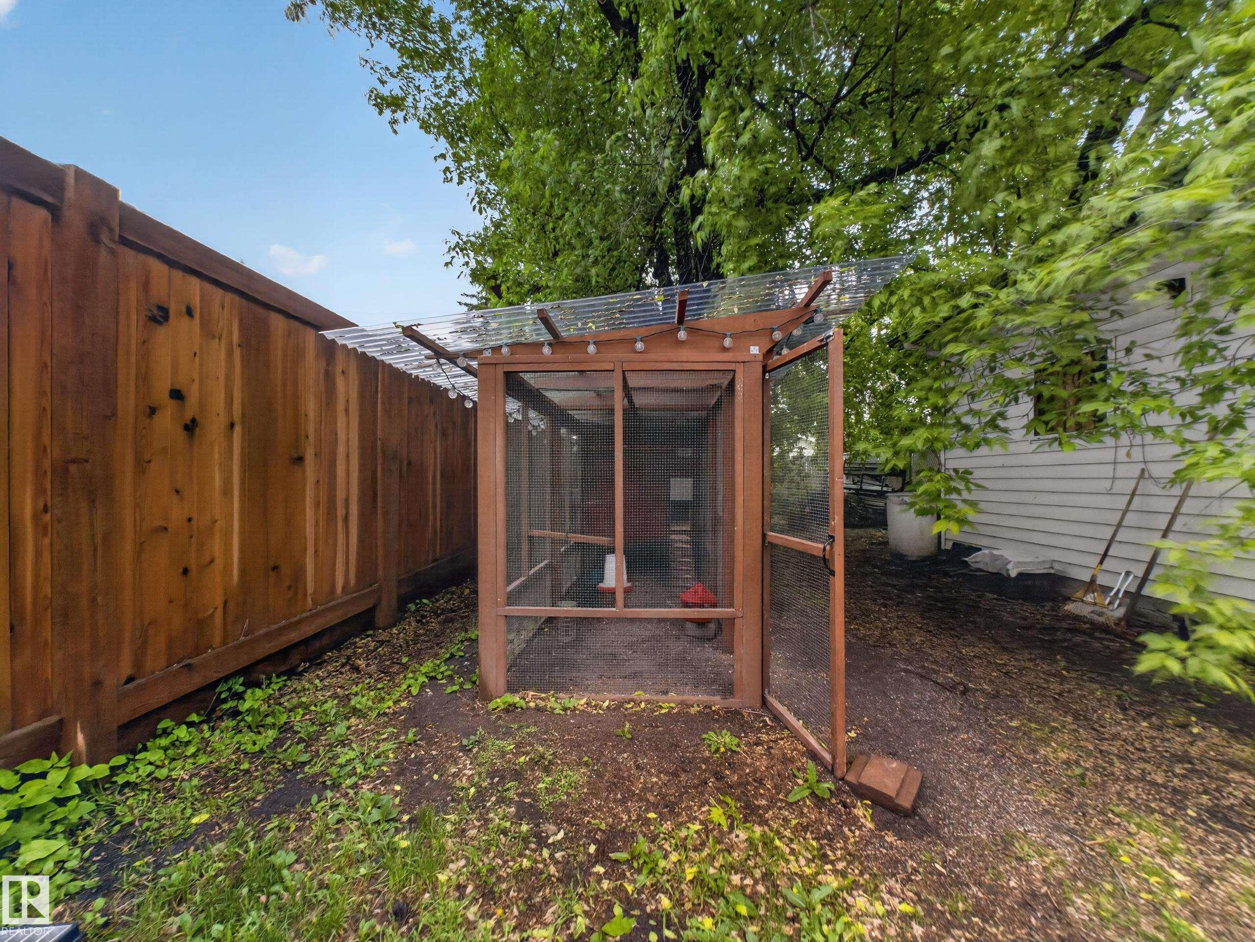 Photo 26 at 10809 150 Street NW, High Park, Edmonton