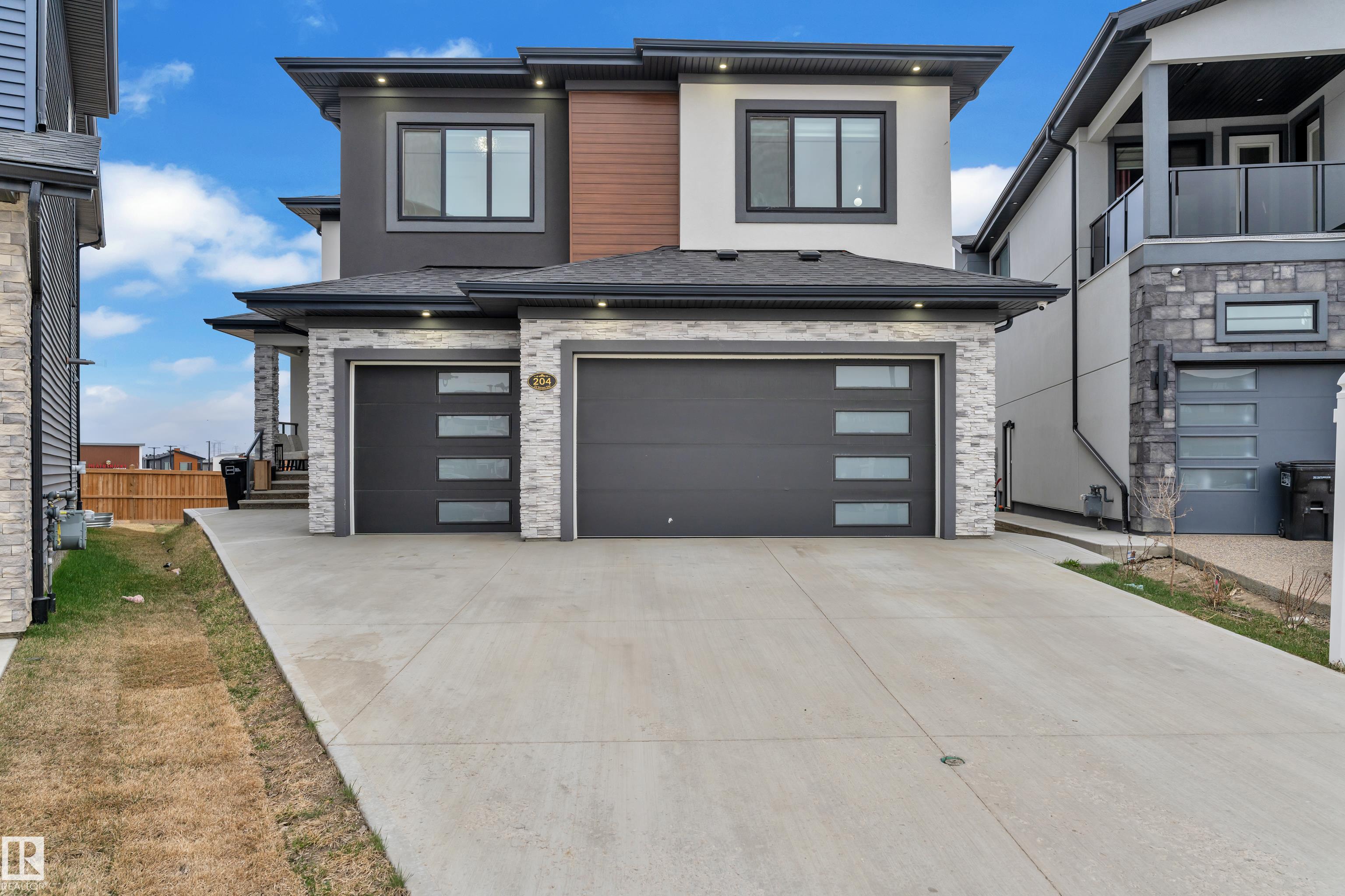 Picture for 204 33 STREET SW SW